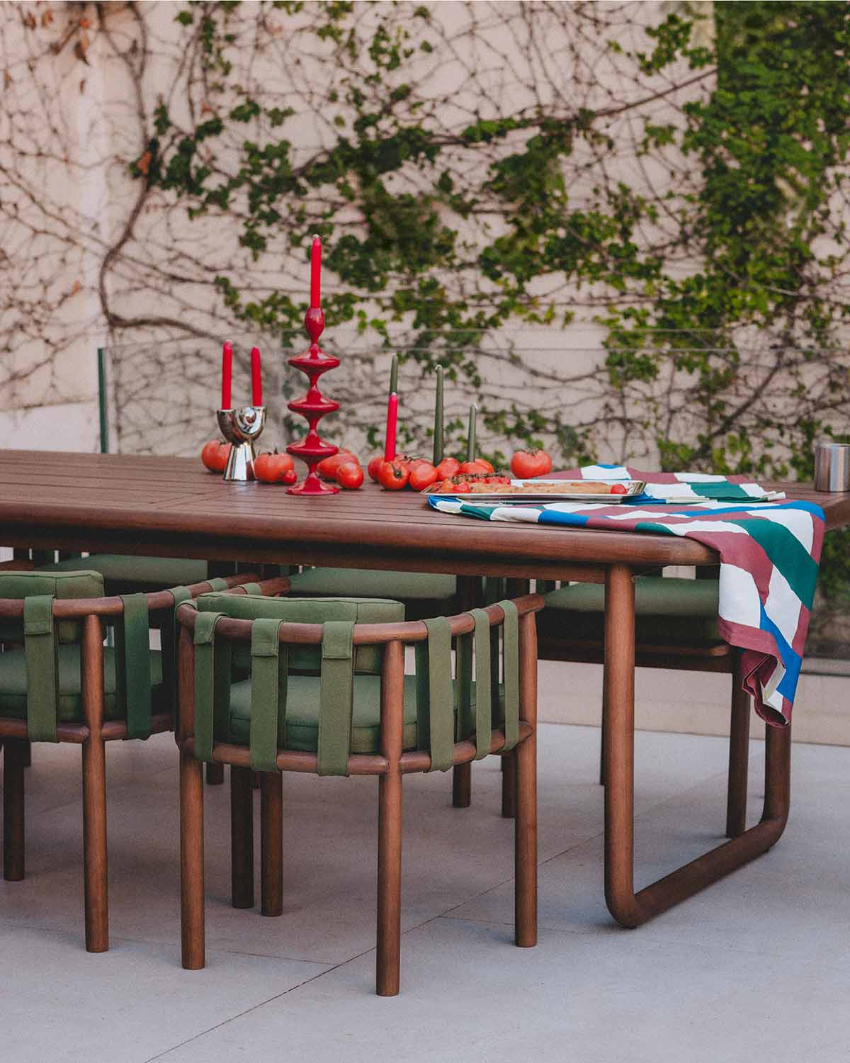 Mesa de Exterior Rectangular de Madera de Eucalipto (240x100 cm) Elnes, imagen de galer&iacute;a 3