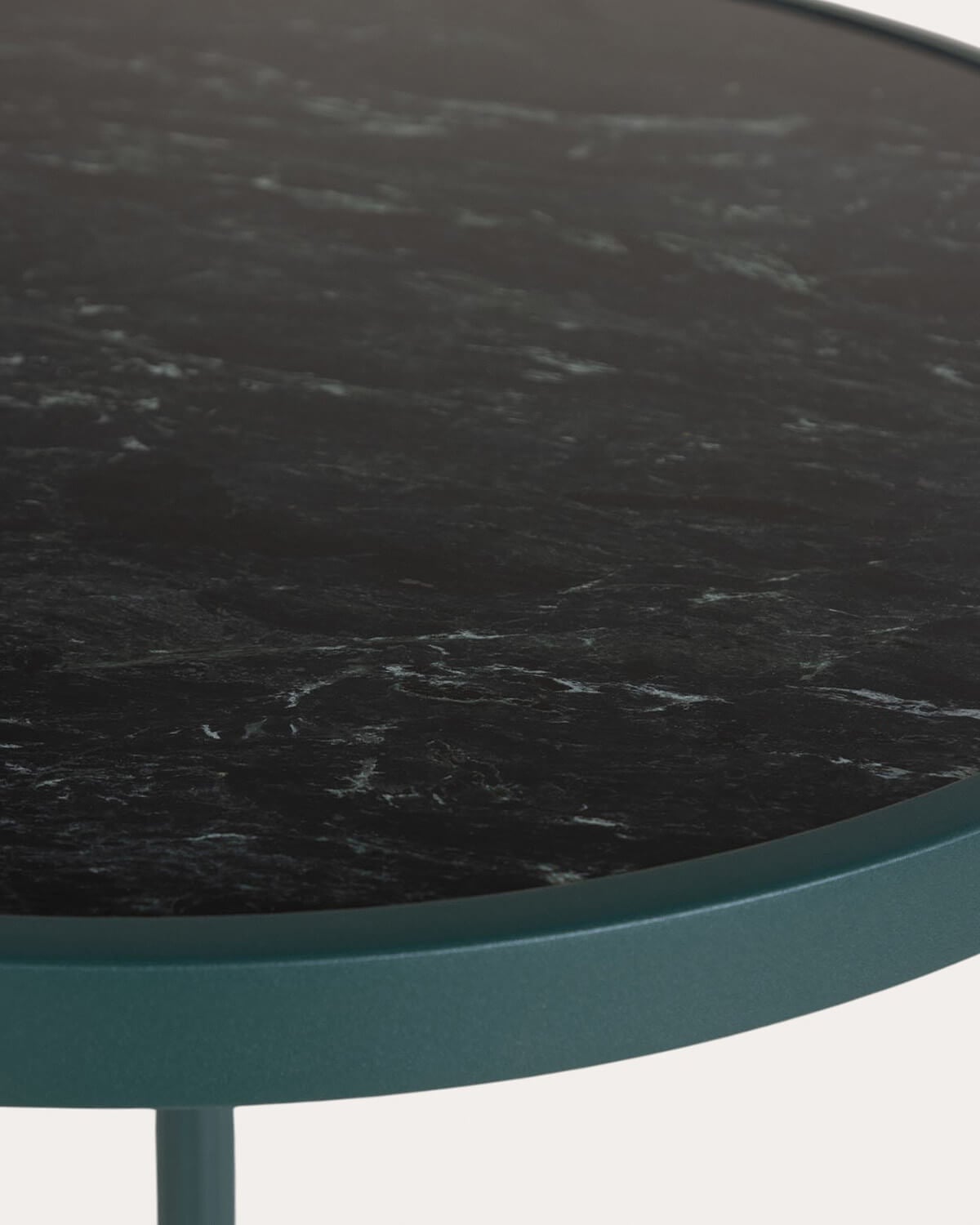 Set de Mesa Redonda (Ø60 cm) y 2 Sillas de Metal y Ratán Sintético de Exterior Yona Bistro, imagen de galer&iacute;a 9