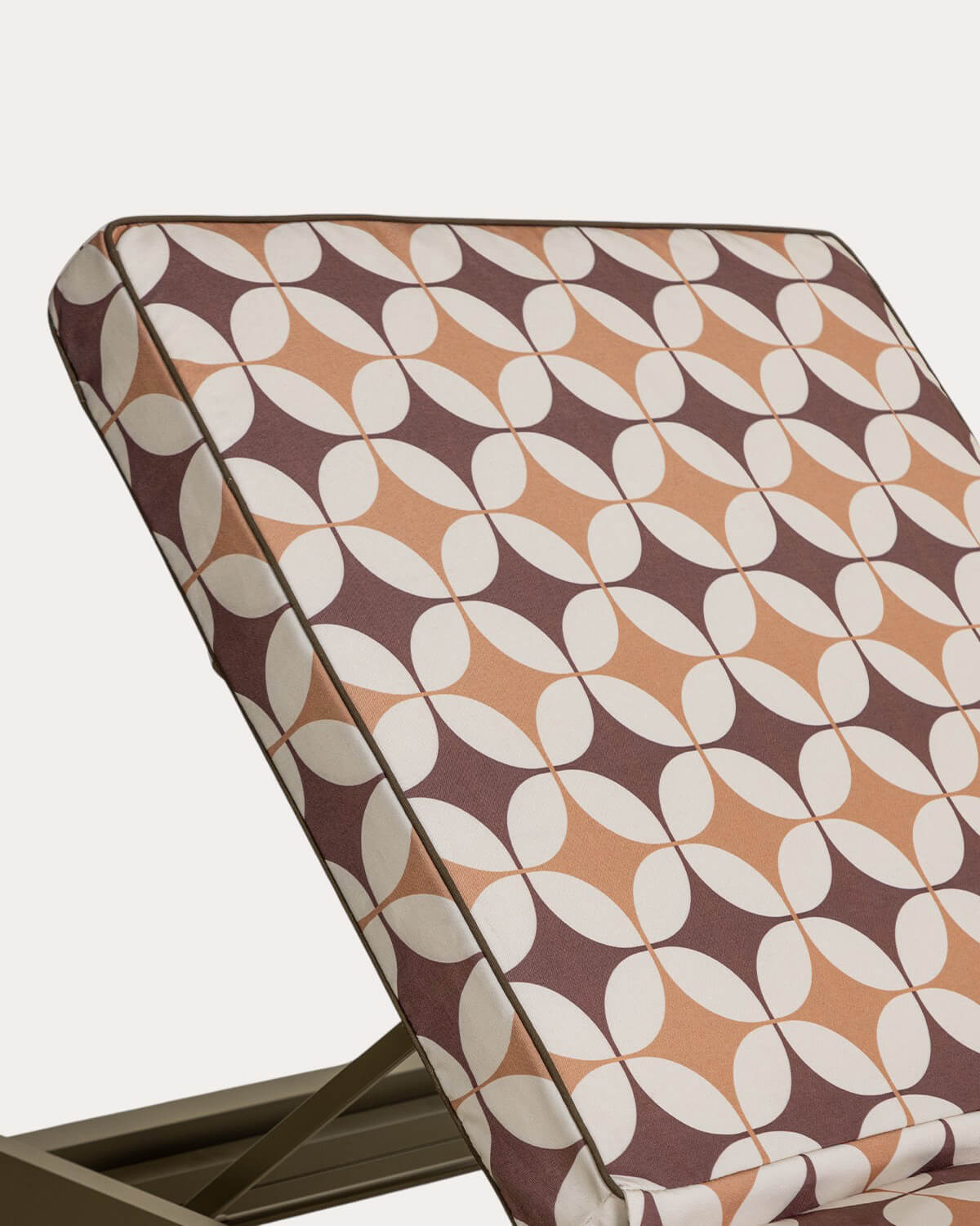 Tumbona Reclinable de Aluminio Kreta con Cojín de Tela Edimbra, imagen de galer&iacute;a 8