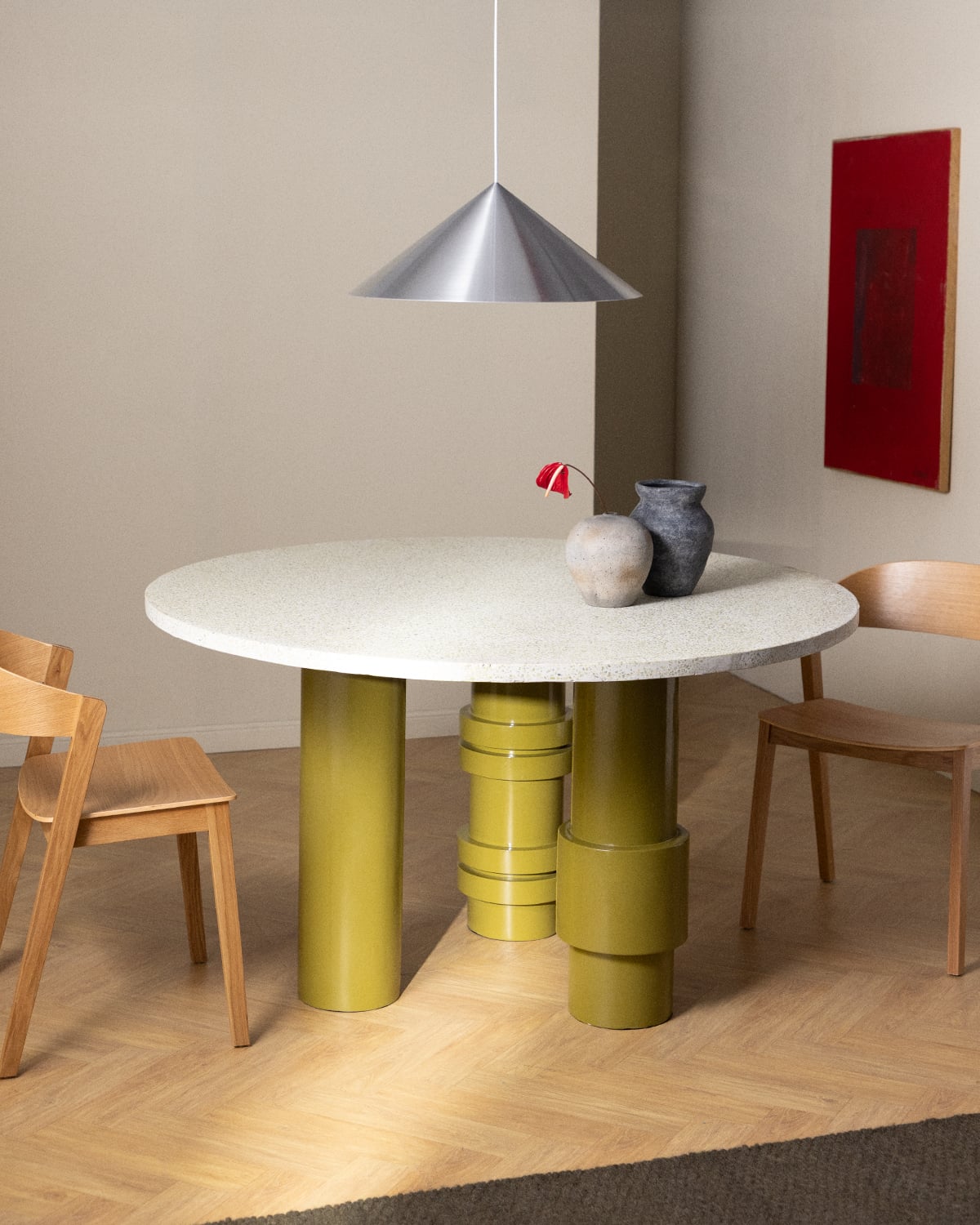 Mesa de comedor redonda Ø140 cm de terrazo y madera de mango Atenas, imagen de galer&iacute;a 2