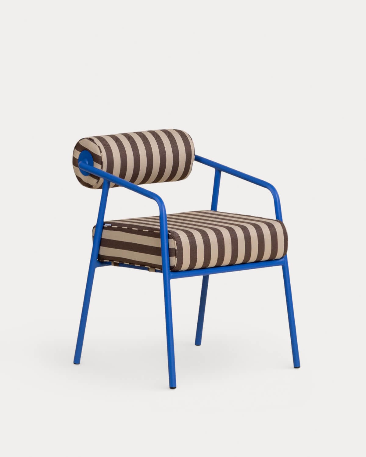 Set de Mesa Redonda (Ø120 cm) Llibet y 4 Sillas con Reposabrazos de Metal Mitha de Exterior, imagen de galer&iacute;a 3