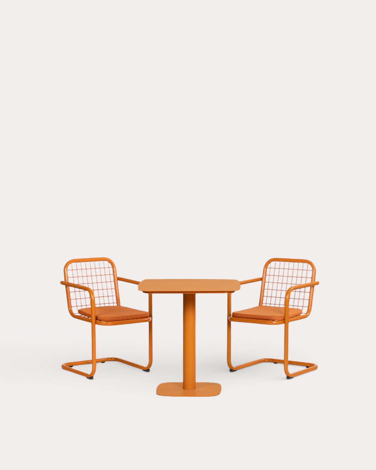 Set de Mesa Cuadrada (70x70 cm) Zoilo y 2 Sillas con Reposabrazos Biaritz de Metal de Exterior , imagen de galer&iacute;a 1