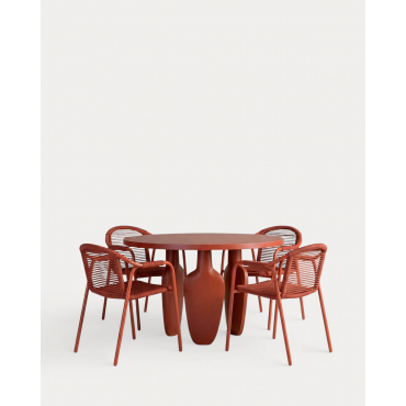 Set de Mesa Redonda de Cemento Ylena (Ø120 cm) y 4 Sillas con Reposabrazos de Metal y Cuerda Murna de Exterior Rojo Brick - The Masie