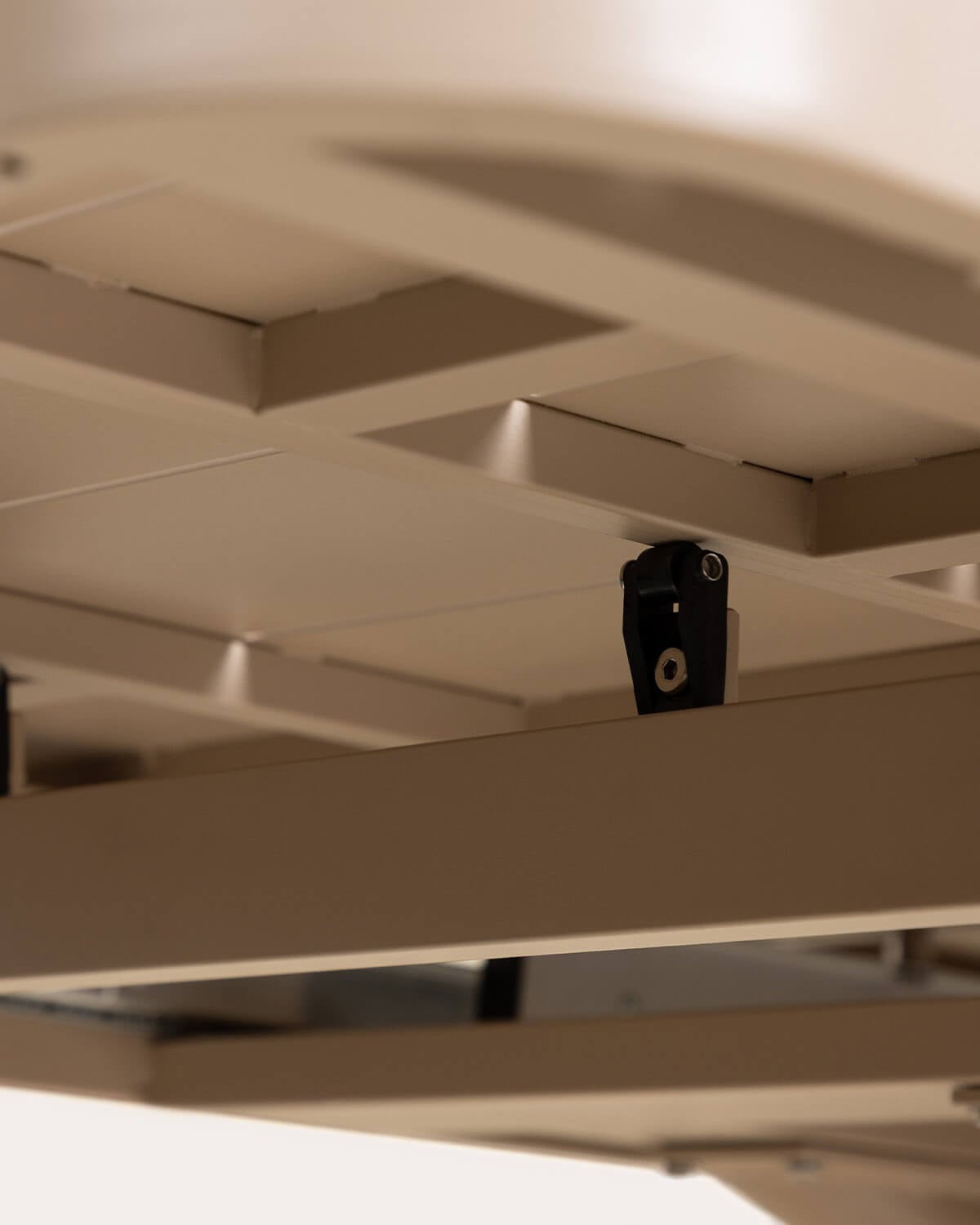 Set de Mesa Extensible Rectangular (180-240x90 cm) Kelsey y 6 Sillas con Reposabrazos de Aluminio Vinke de Exterior, imagen de galer&iacute;a 6