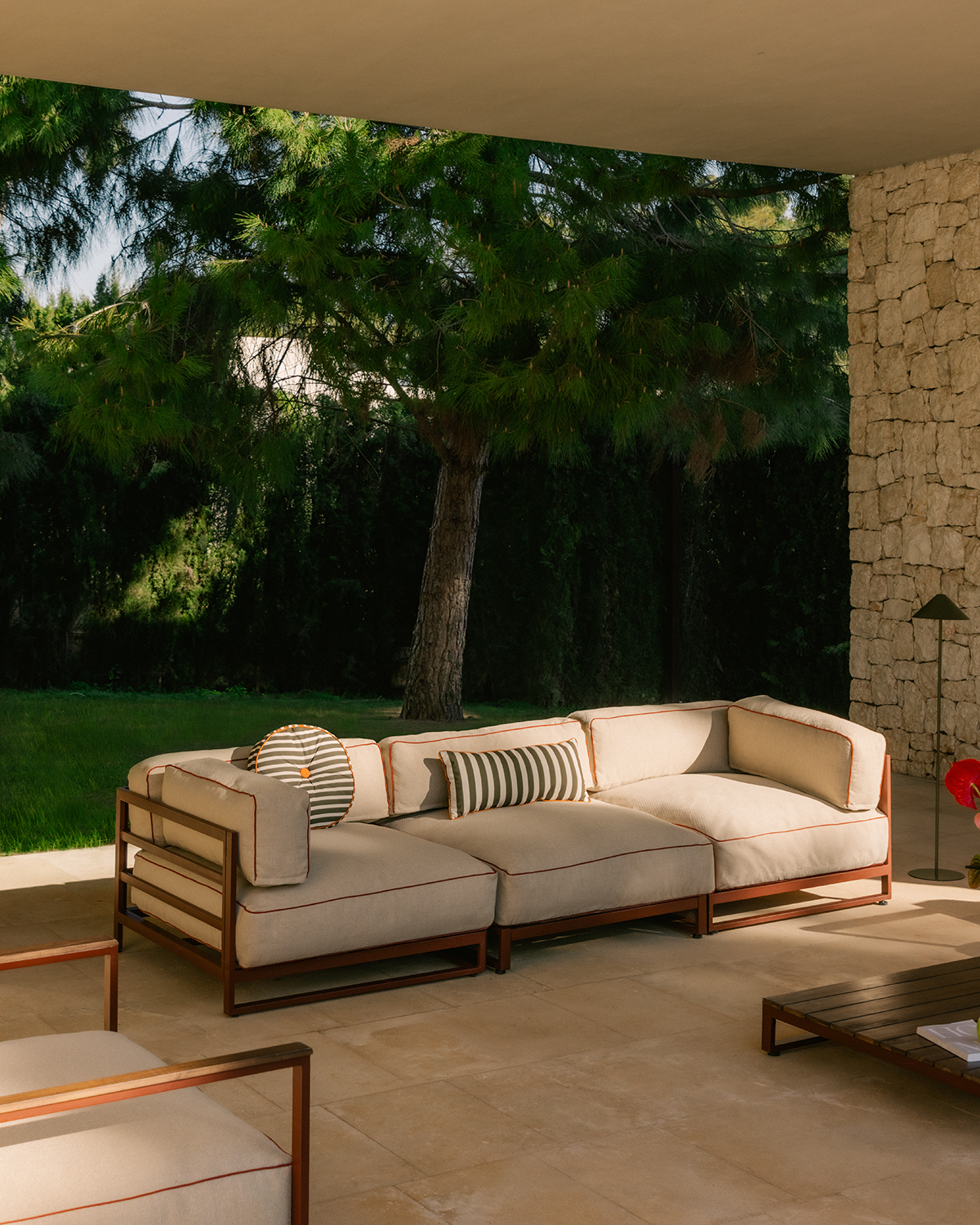 Sofá Modular de Jardín 3 Piezas con 2 Módulo Esquinero y Módulo Central de Metal y Tela Kristen, imagen de galer&iacute;a 2