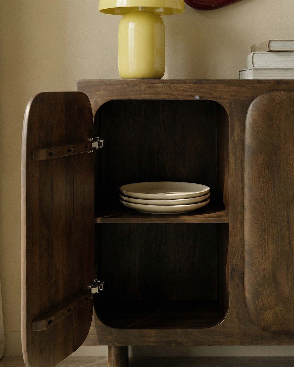 Aparador Bajo 2 Puertas de Madera de Mango Orlean, imagen de galer&iacute;a 3