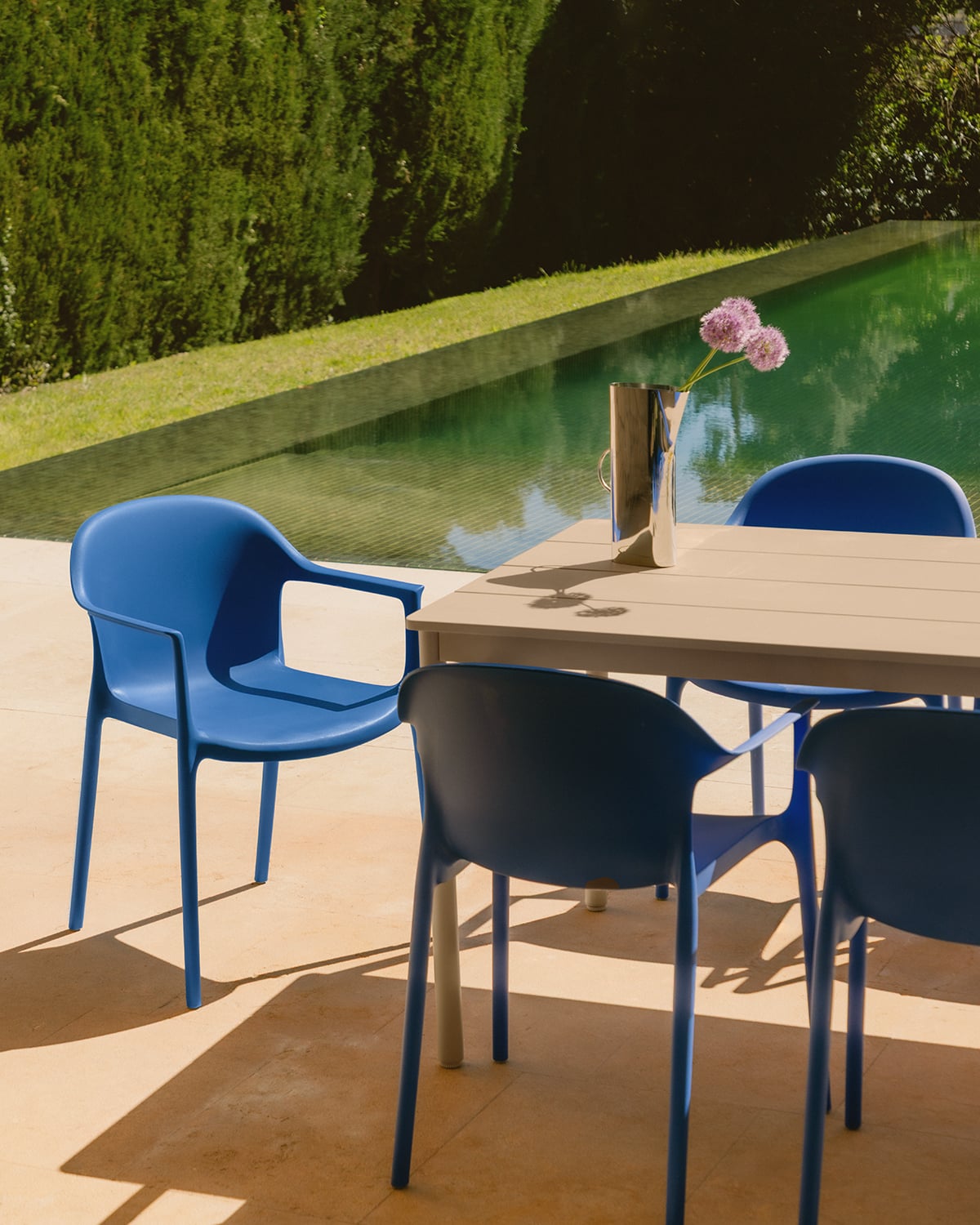 Silla de Exterior de Polipropileno con Reposabrazos Juana, imagen de galer&iacute;a 2