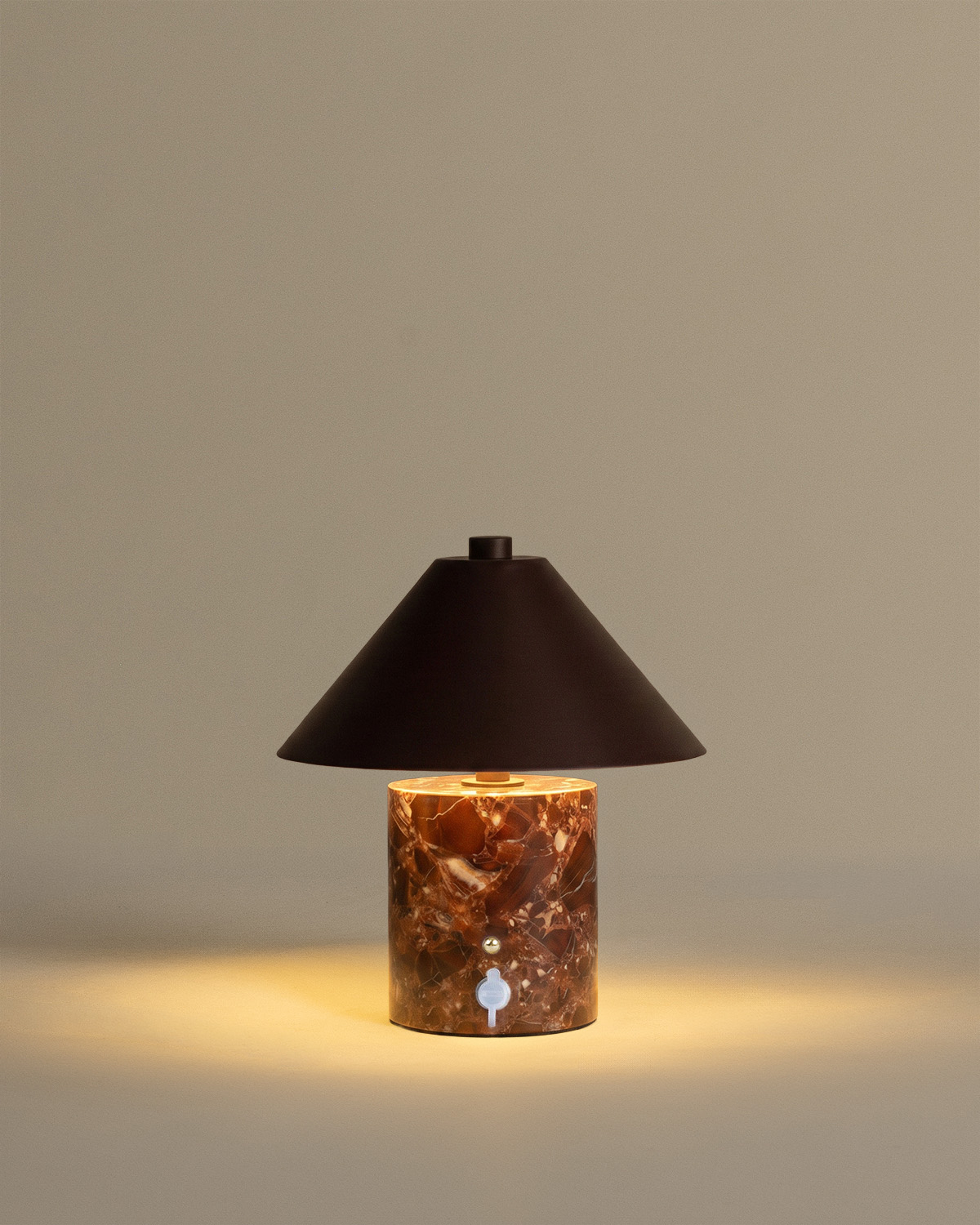 Lámpara de Mesa LED Inalámbrica de Mármol y Metal Obely, imagen de galer&iacute;a 6