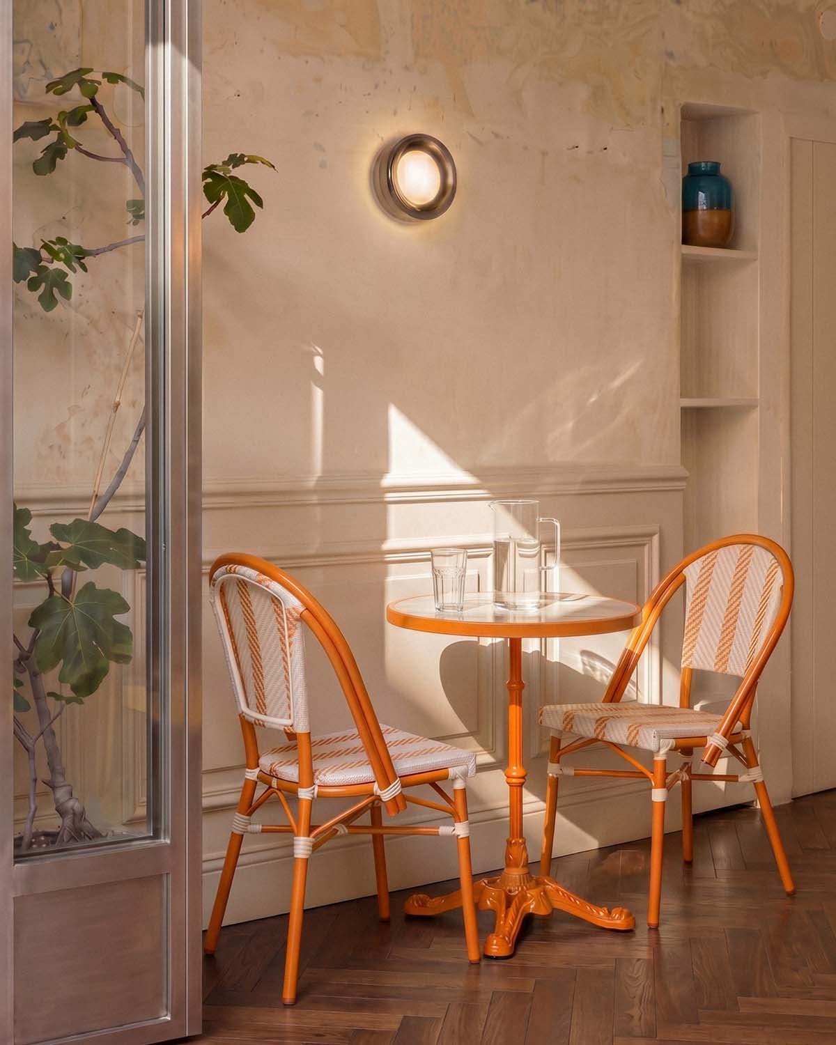 Set de Mesa de Comedor Redonda (Ø60 cm) y 2 Sillas de Metal y Ratán Sintético Yona Bistro, imagen de galer&iacute;a 2