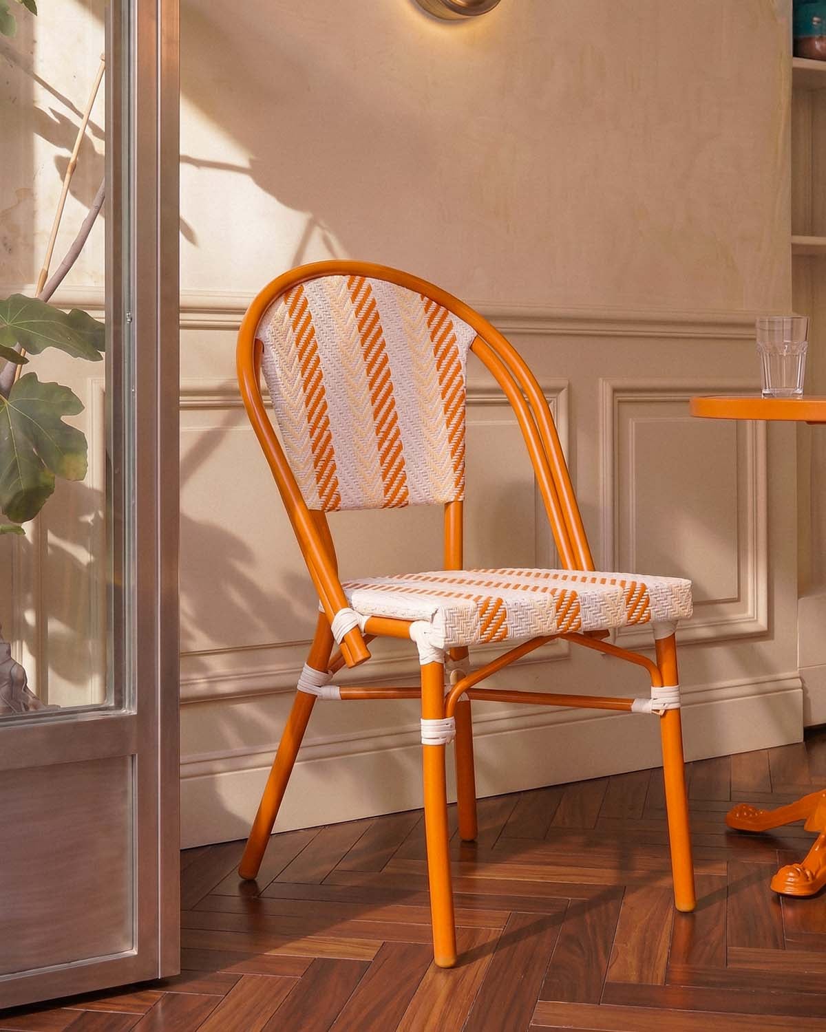 Silla de Comedor de Aluminio y Ratán Sintético Yona Bistro, imagen de galer&iacute;a 2