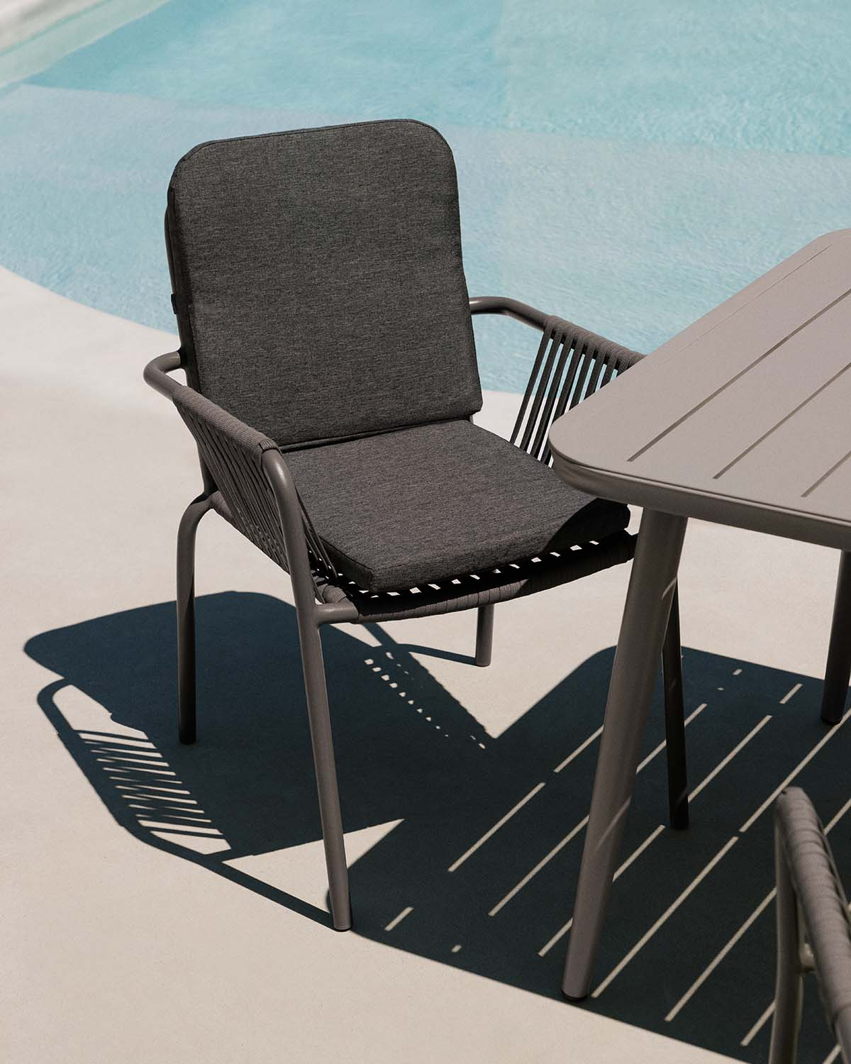 Silla de Exterior en Aluminio y Cuerda Drian, imagen de galer&iacute;a 2