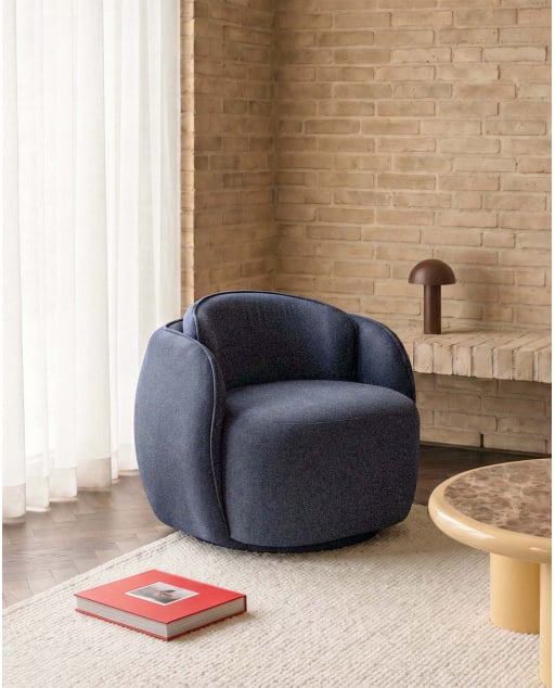 Sillón giratorio de tela Rogan