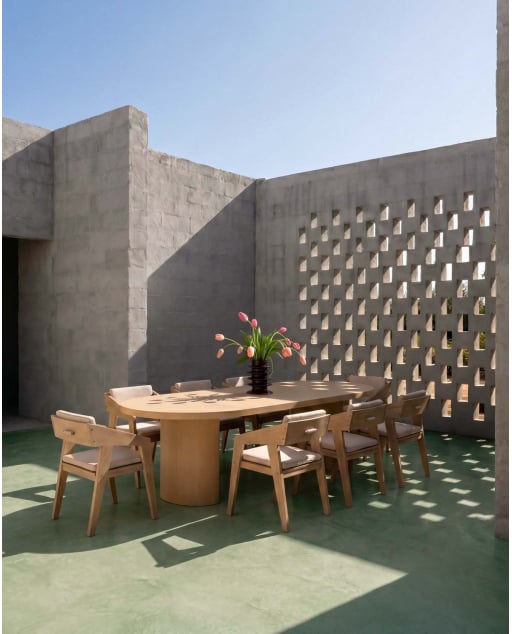 Set de Mesa Extensible (Ø120-180x120 / 240x120 cm) de Metal Beca y 8 Sillas con Reposabrazos de Madera de Acacia Tanon de Exteri
