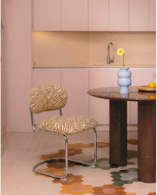 Silla de comedor de metal y tela Jaena