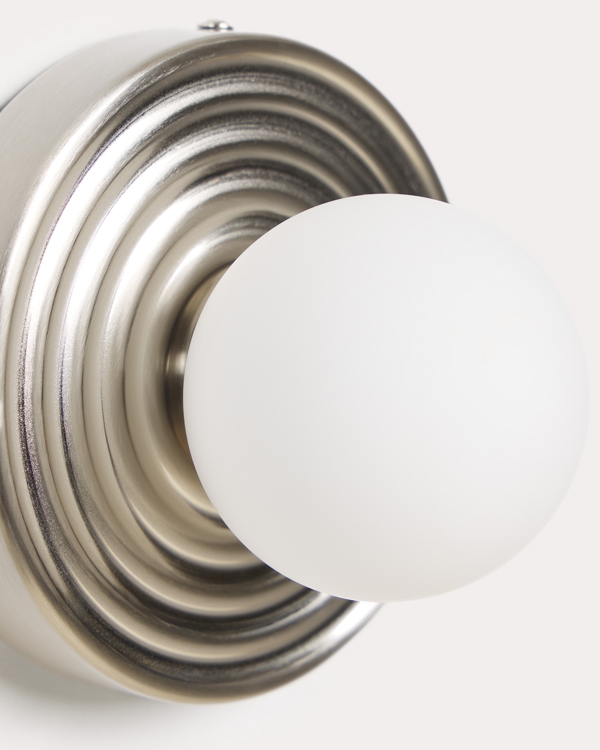 Aplique de pared de metal y cristal Windu, imagen de galer&iacute;a 6