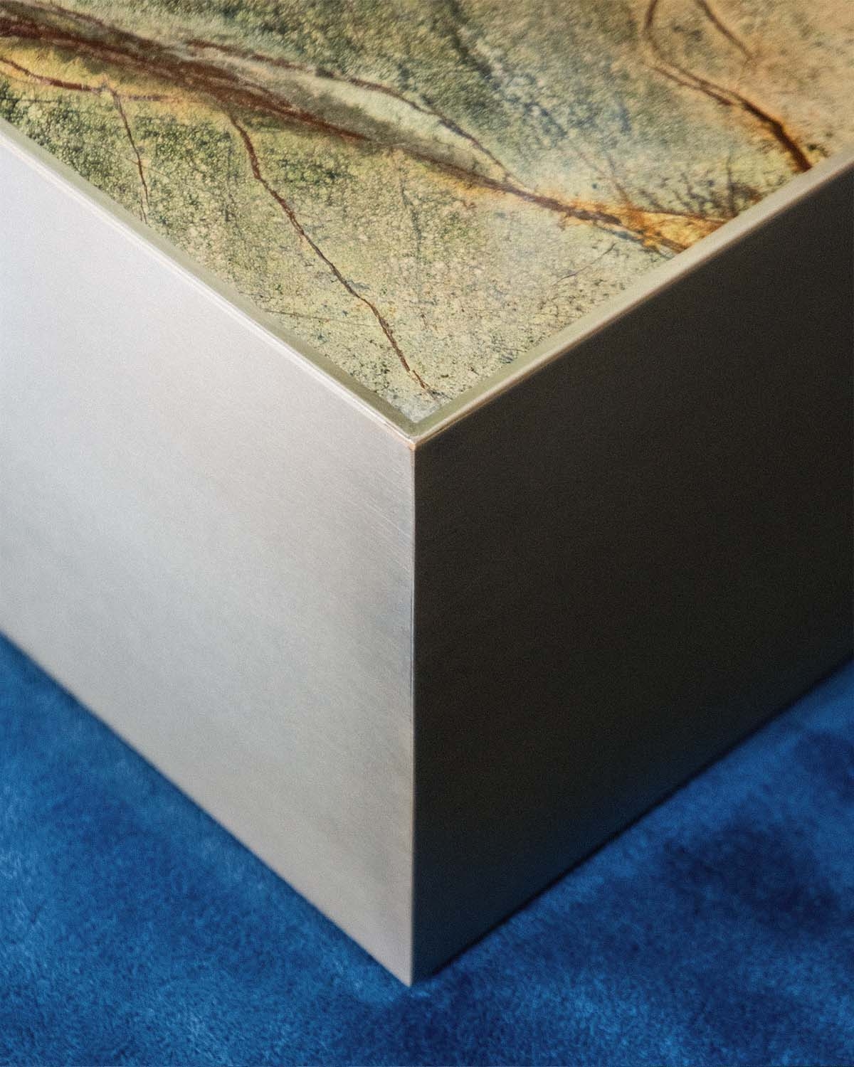 Mesa de centro cuadrada 80x80 cm de acero inoxidable y mármol Imogen, imagen de galer&iacute;a 3