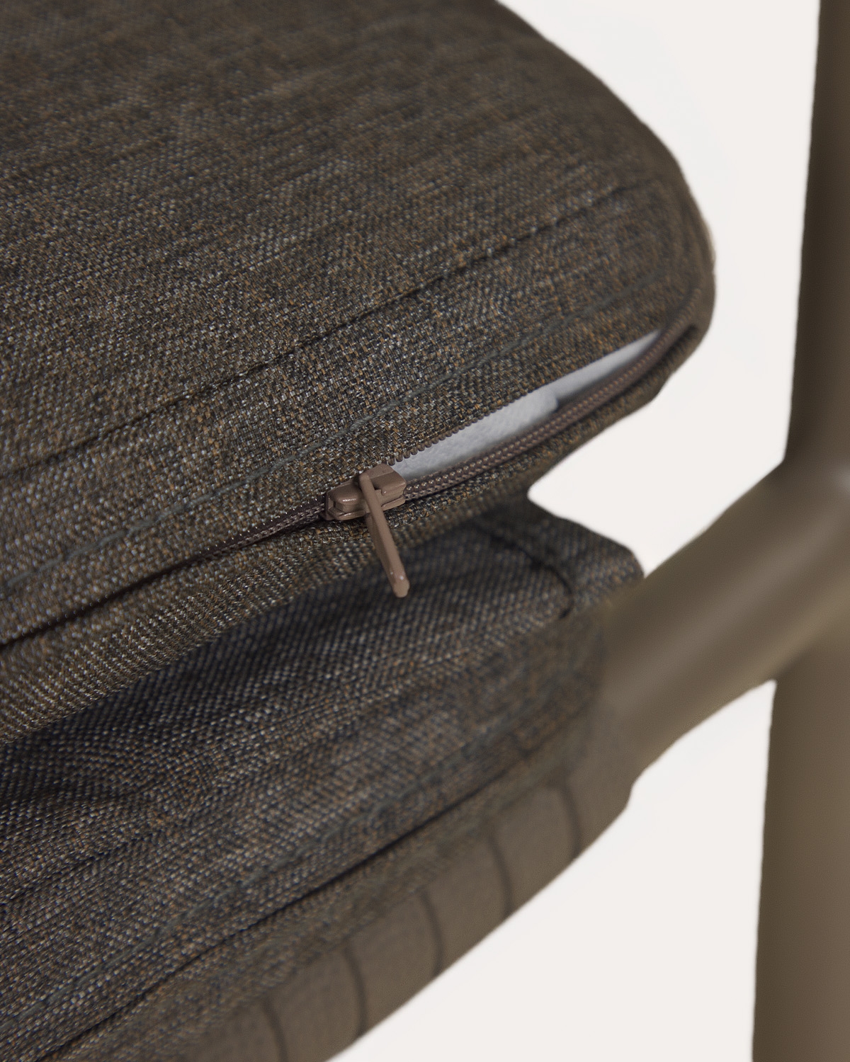 Silla de exterior de aluminio y cuerda Drian, imagen de galer&iacute;a 8