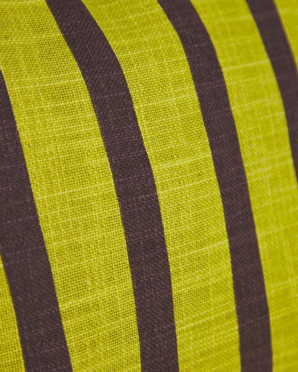 Cojín rectangular 50x30 cm de tela Yumiko, imagen de galer&iacute;a 7