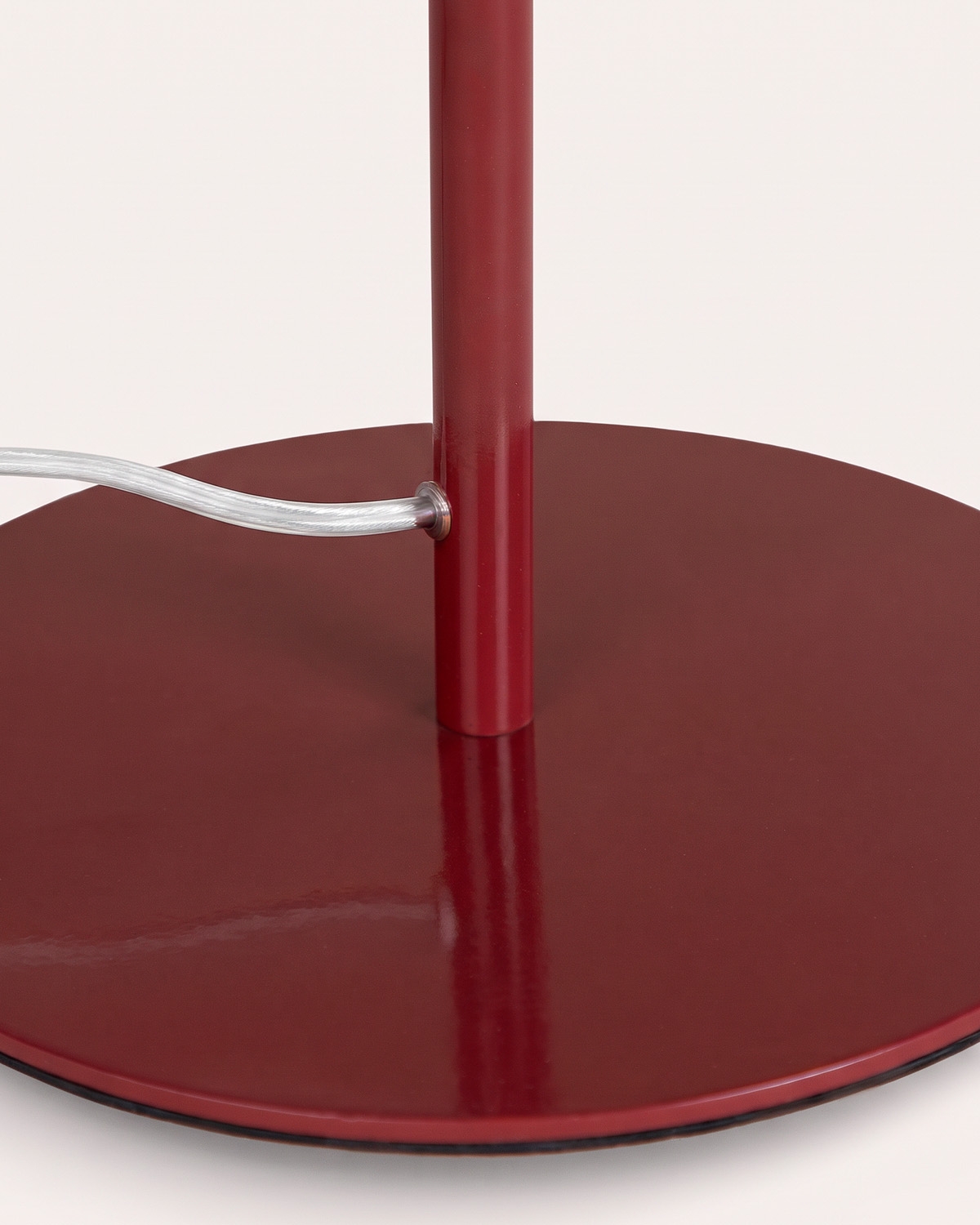 Lámpara de mesa de metal Kolbin, imagen de galer&iacute;a 5