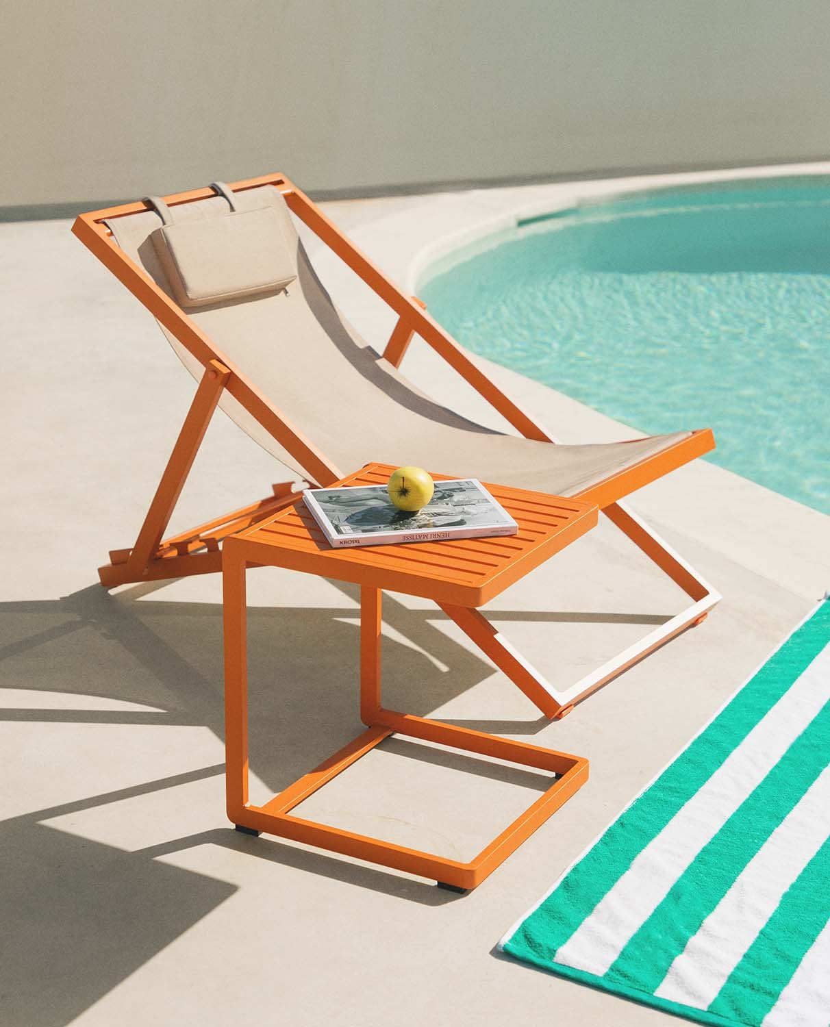 Set Hamac Inclinable Rilas et Table d'Appoint en Aluminium Kreta, image de la gelerie 2