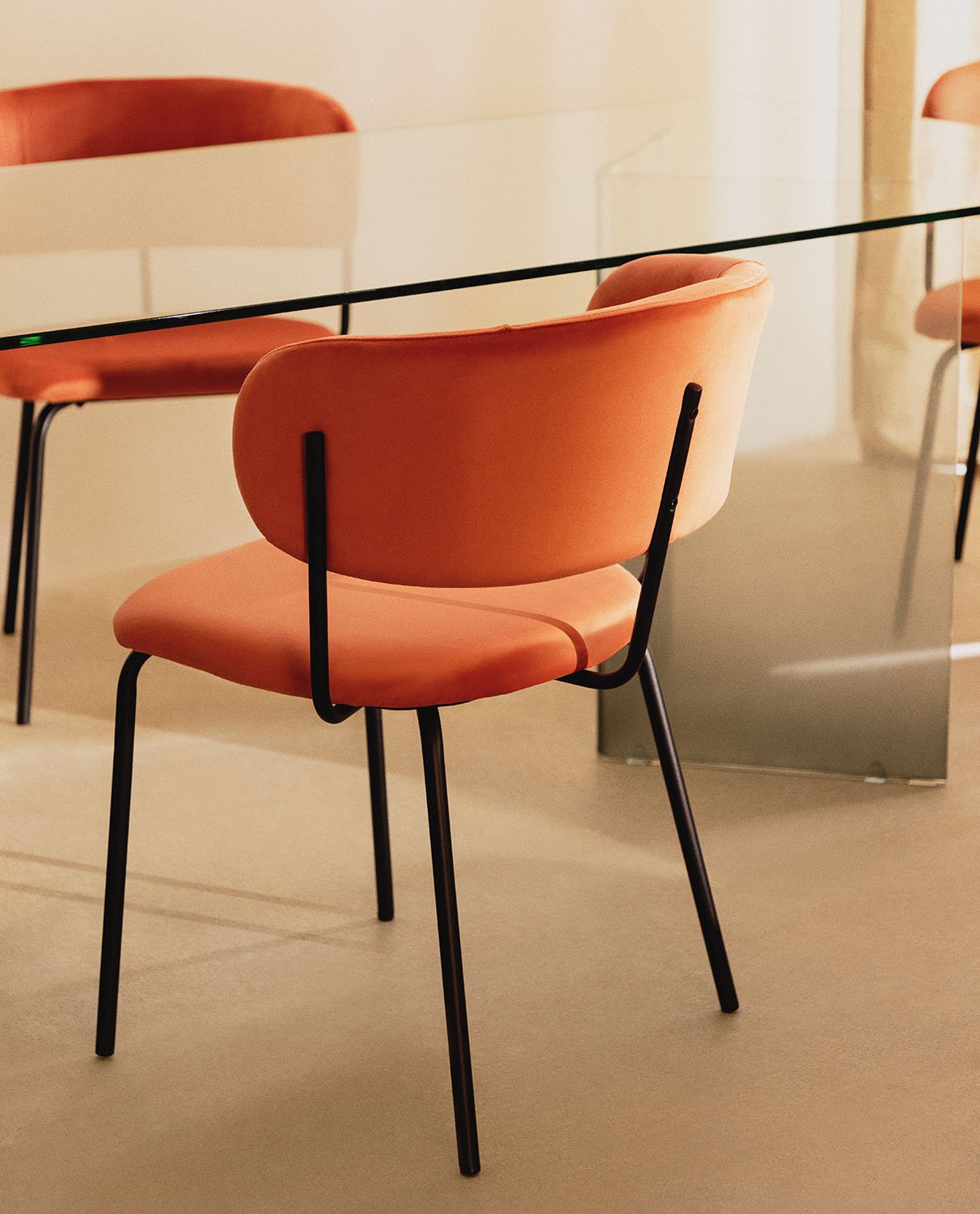 Pack 4 Chaises de Salle à Manger en Velours et Métal Bonse, image de la gelerie 2