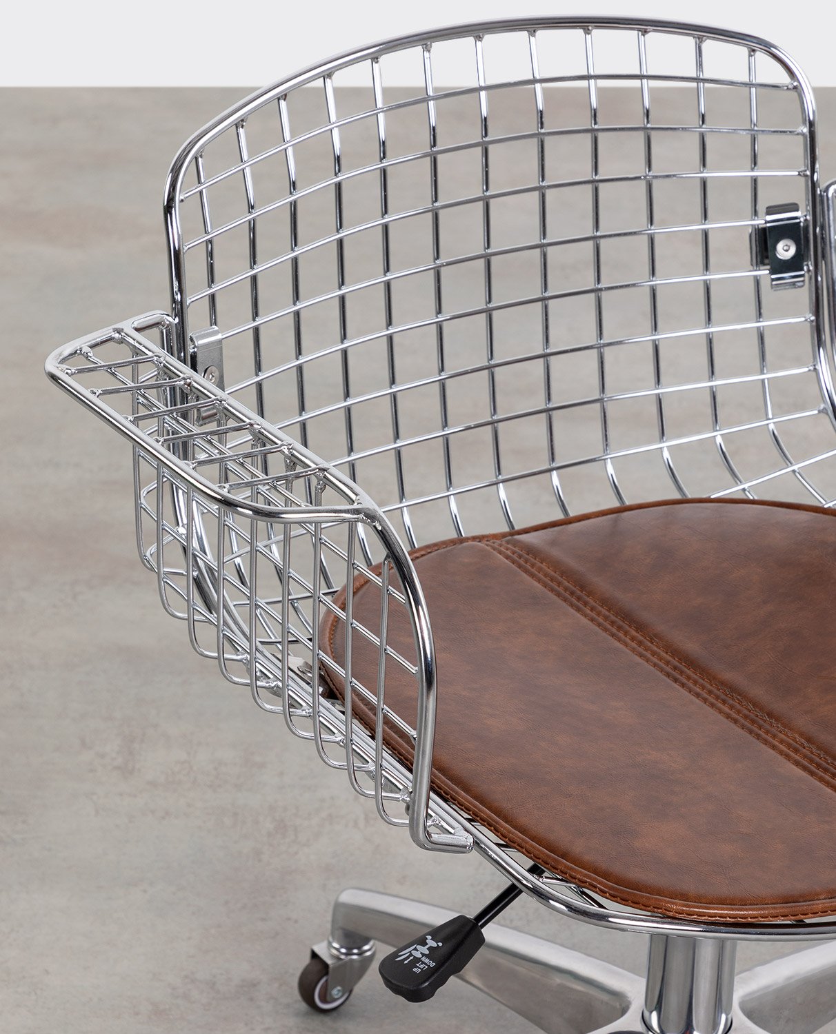 Set de Bureau en Verre Trempé (134x70 cm) Arey et Chaise de Bureau Vintage avec Dossier Bas Aras, image de la gelerie 6