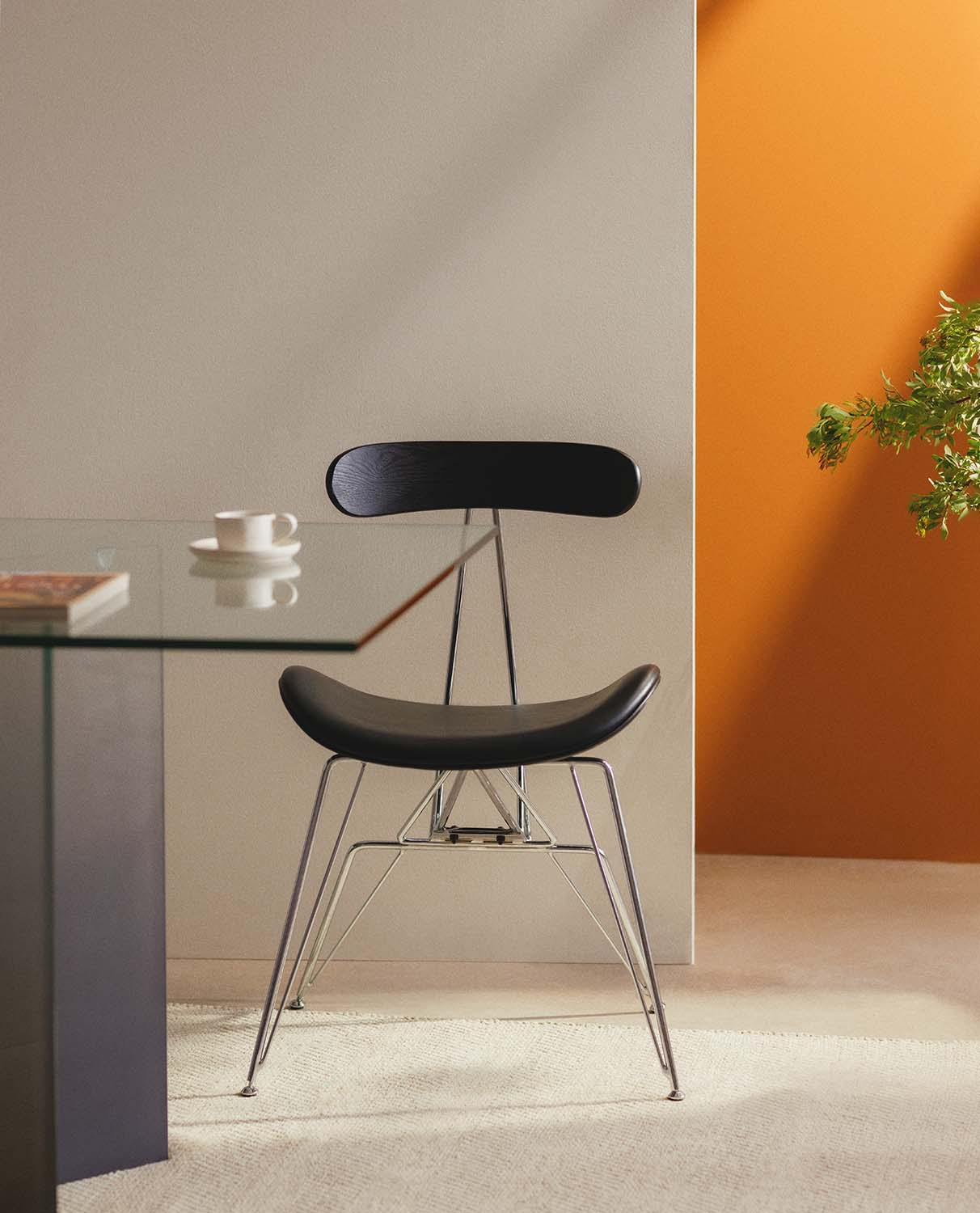 Pack 2 Chaises de Salle à Manger en Simili Cuir et Bois Brunela, image de la gelerie 2