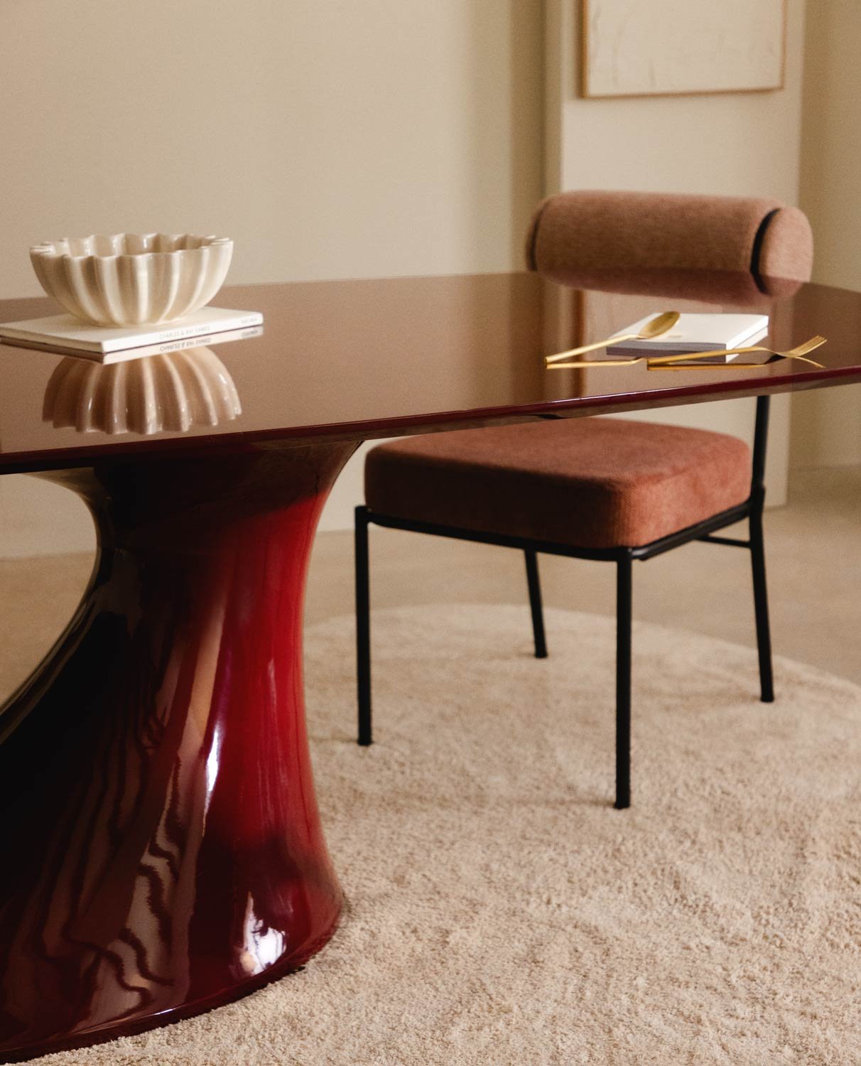 Set de Table à Manger Rectangulaire en Bois Cool Flawas et 4 Chaises en Tissu Elin, image de la gelerie 2