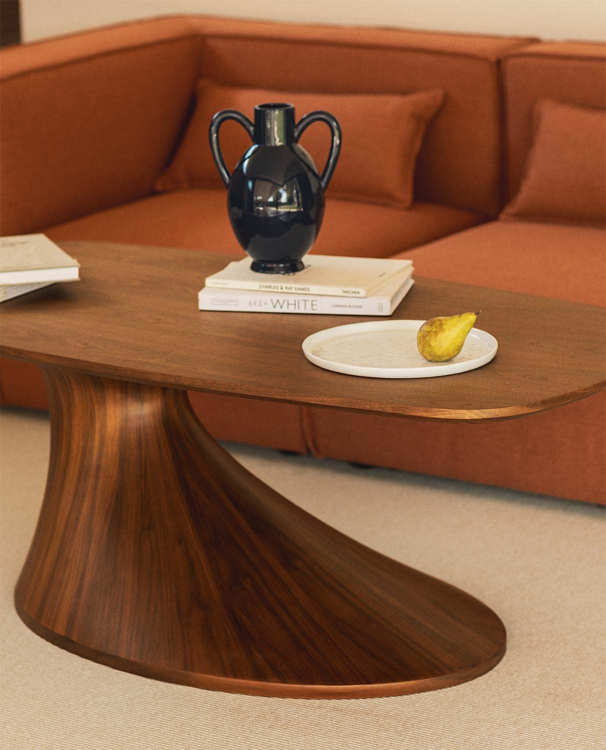 Table Basse Rectangulaire en Bois et Fibre de Verre (130x70 cm) Flawas, image de la gelerie 3