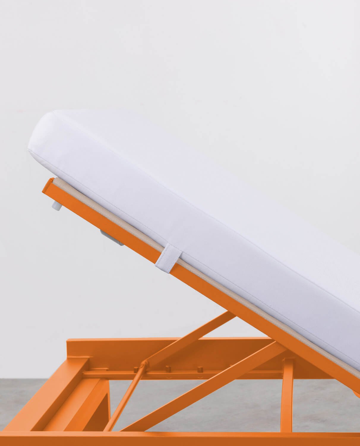 Chaise longue Inclinable en Aluminium avec Coussin en Tissu New Kreta , image de la gelerie 2
