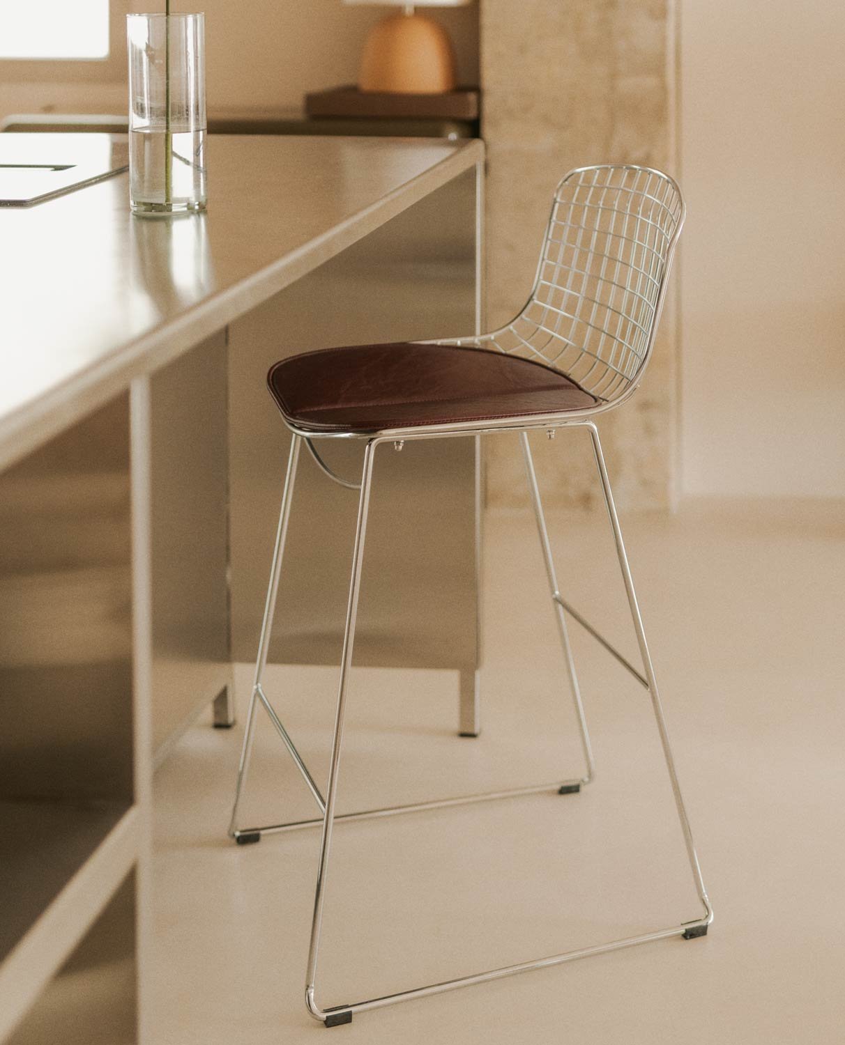 Tabouret Haut en Métal (66 cm) Dossier Bas Aras, image de la gelerie 2