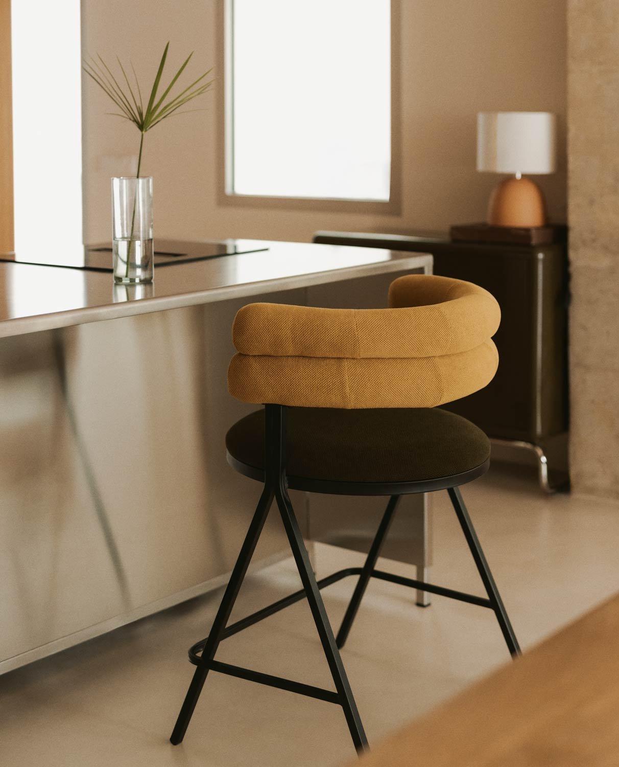 Tabouret Haut en Tissu et Métal (66 cm) Aixa, image de la gelerie 2