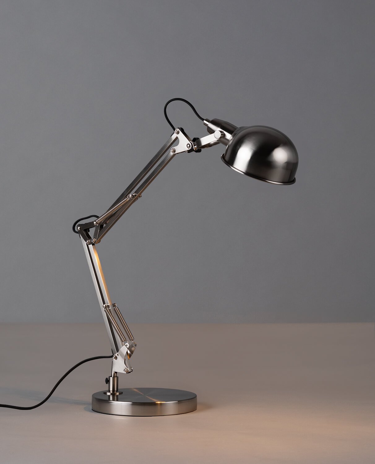 Lampe de Table en Métal Febo, image de la gelerie 2