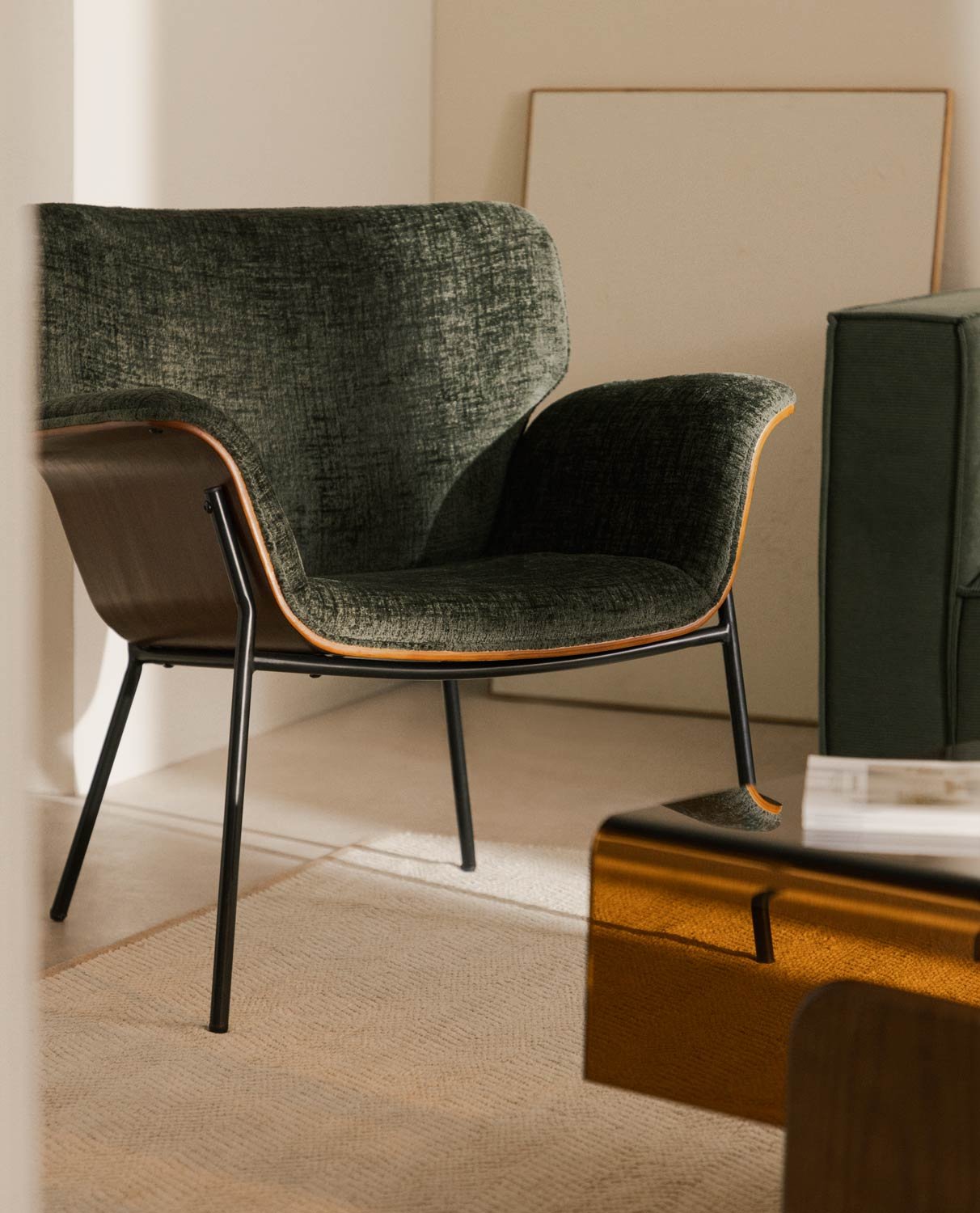 Fauteuil avec Accoudoires en Bois et Tissu Lirio, image de la gelerie 2