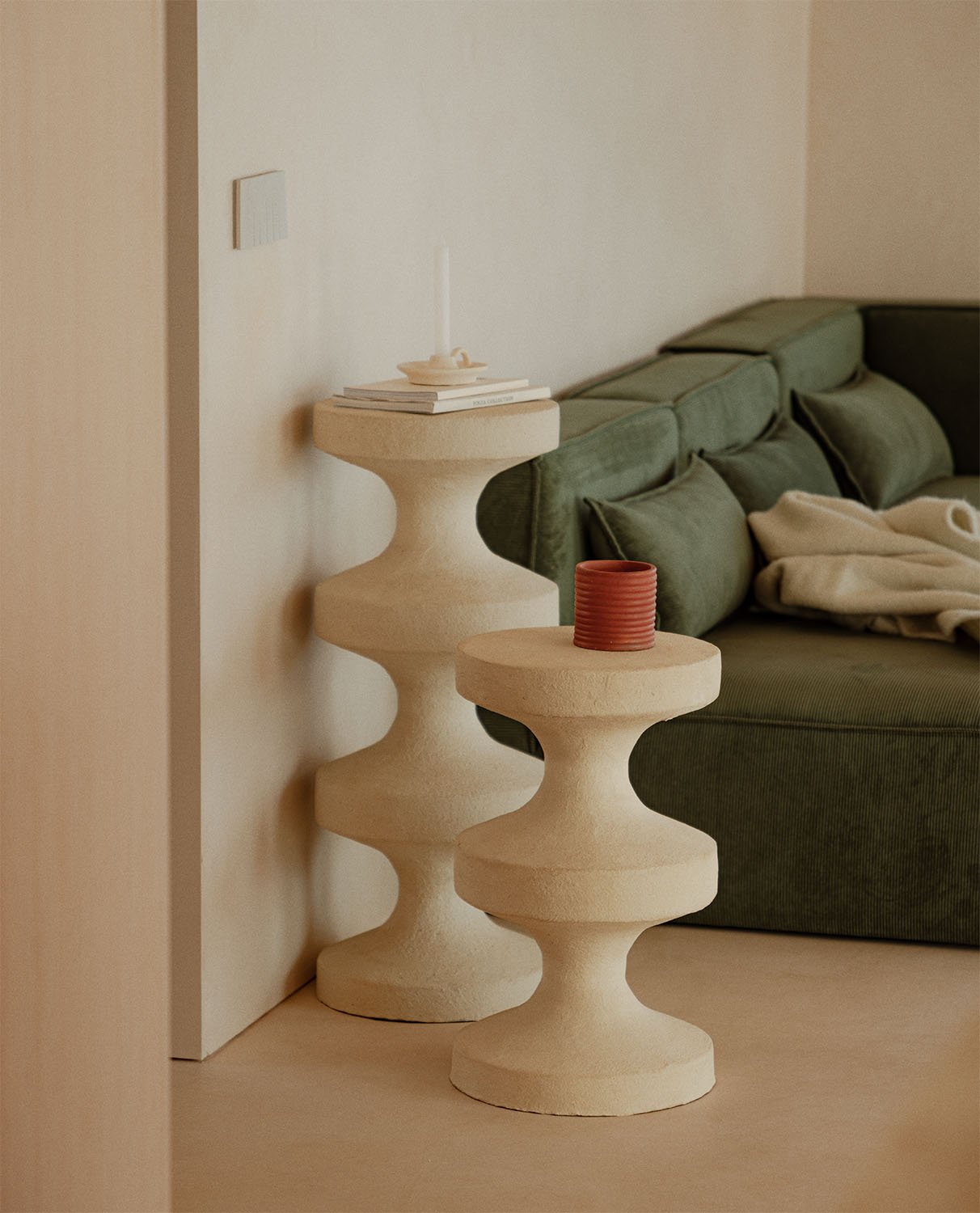 Piédestal en Métal (Ø32 cm) Perséis, image de la gelerie 2