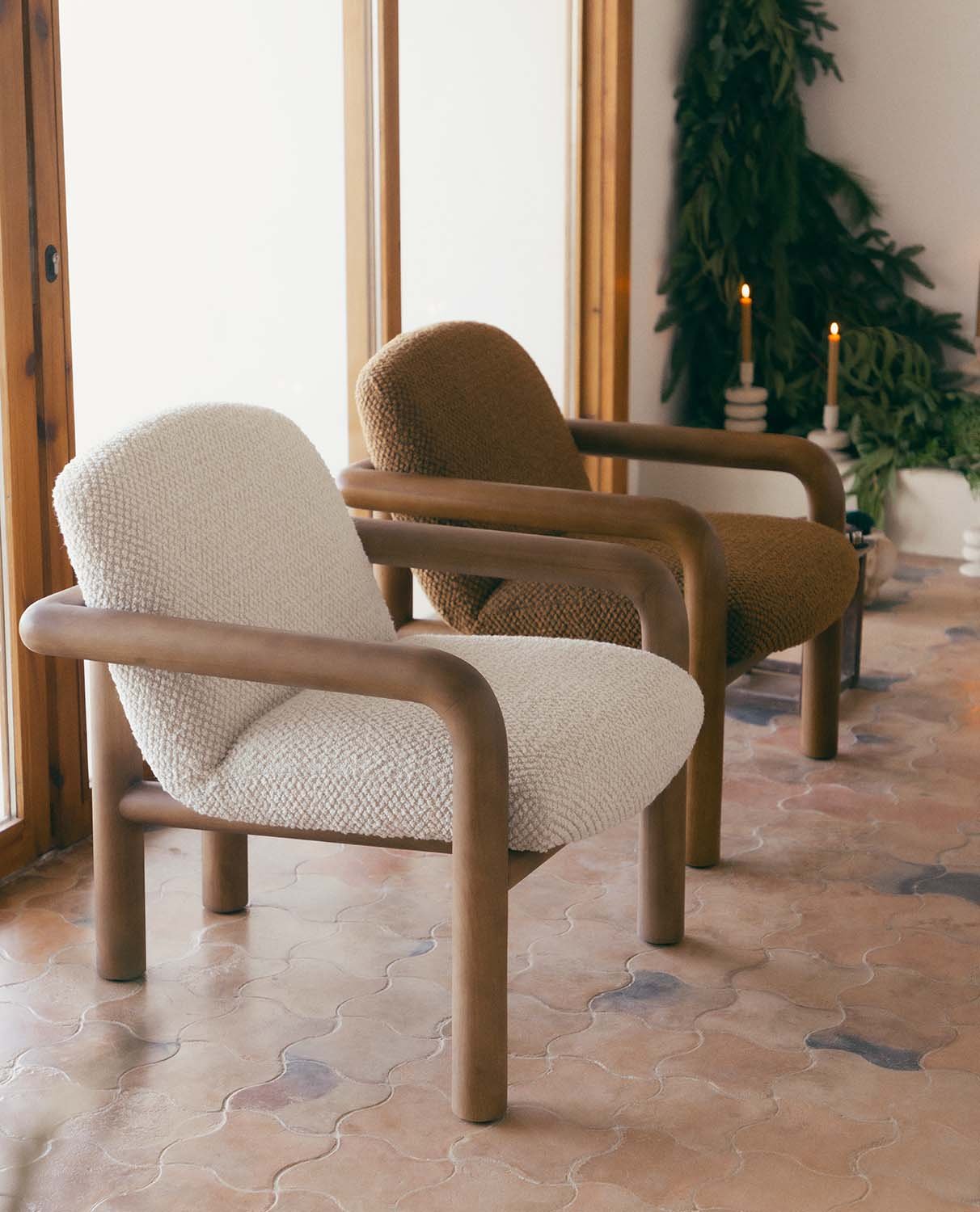 Fauteuil en Bois et Tissu Maiel , image de la gelerie 2