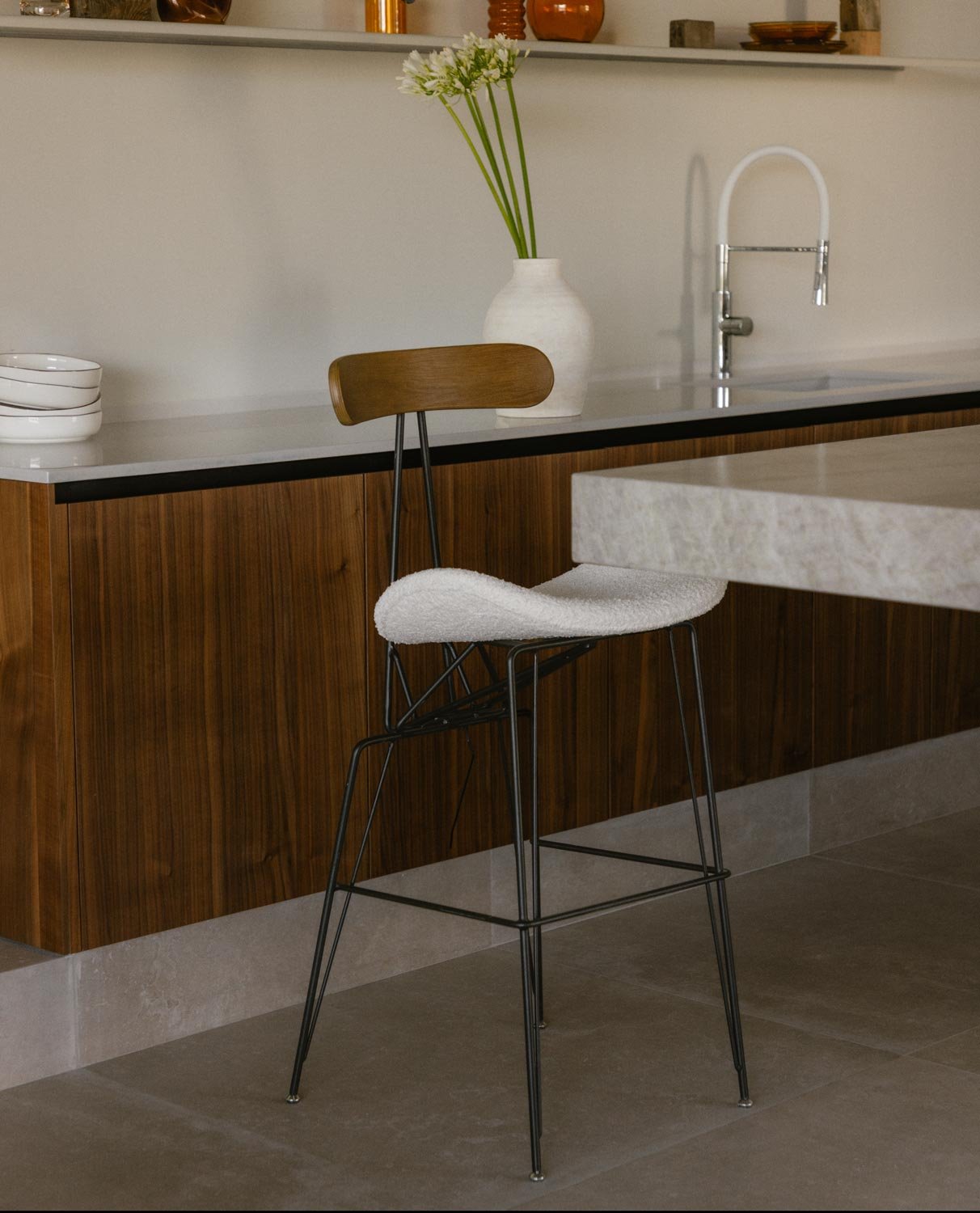 Tabouret Haut en Bois et Tissu (76,5 cm) Brunela , image de la gelerie 2