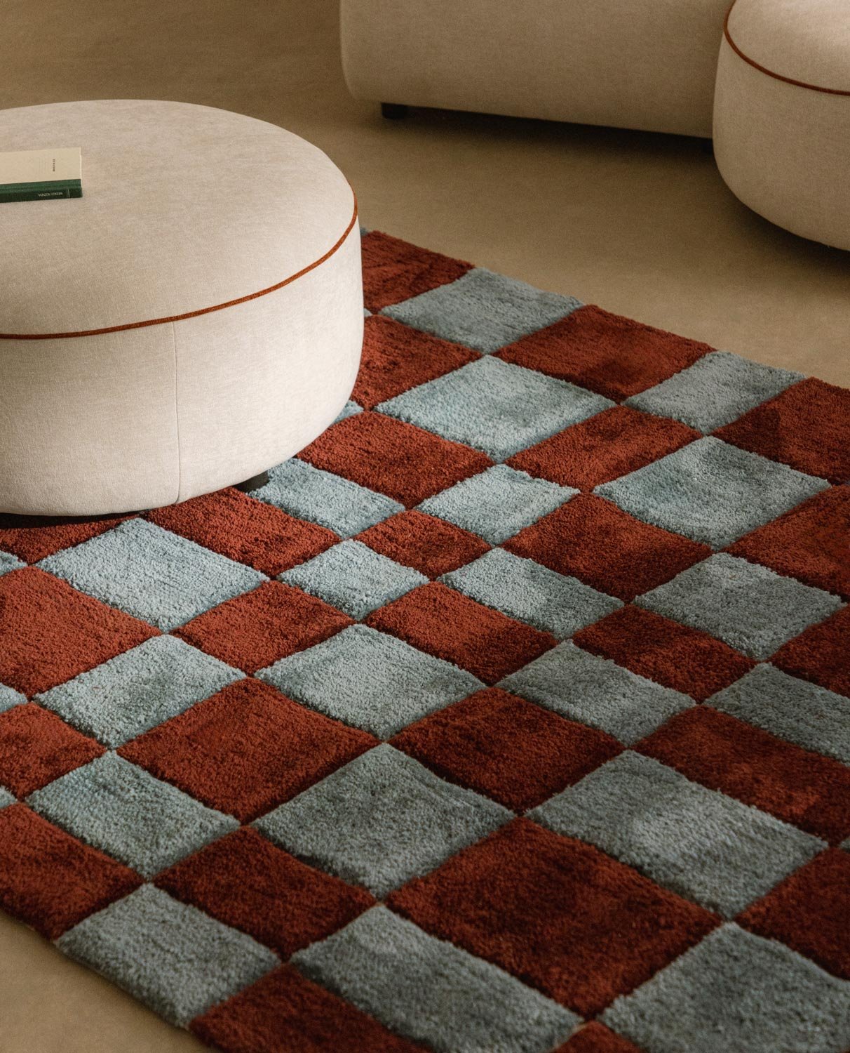 Tapis Fait Main en Polyester (233x163 cm) Sazan, image de la gelerie 2
