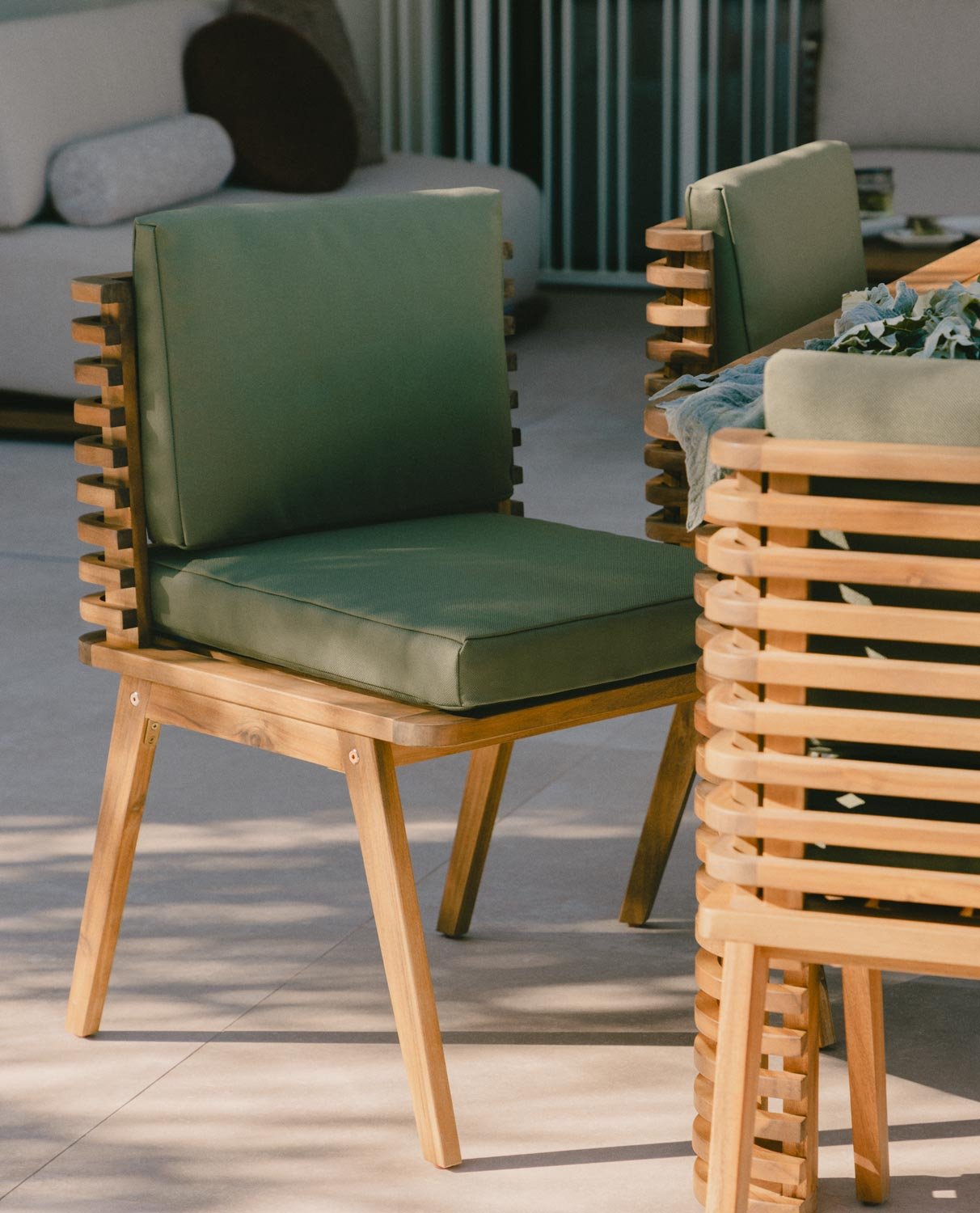 Pack 4 Chaises d'Extérieur en Bois d'Acacia et Tissu Hazan, image de la gelerie 2