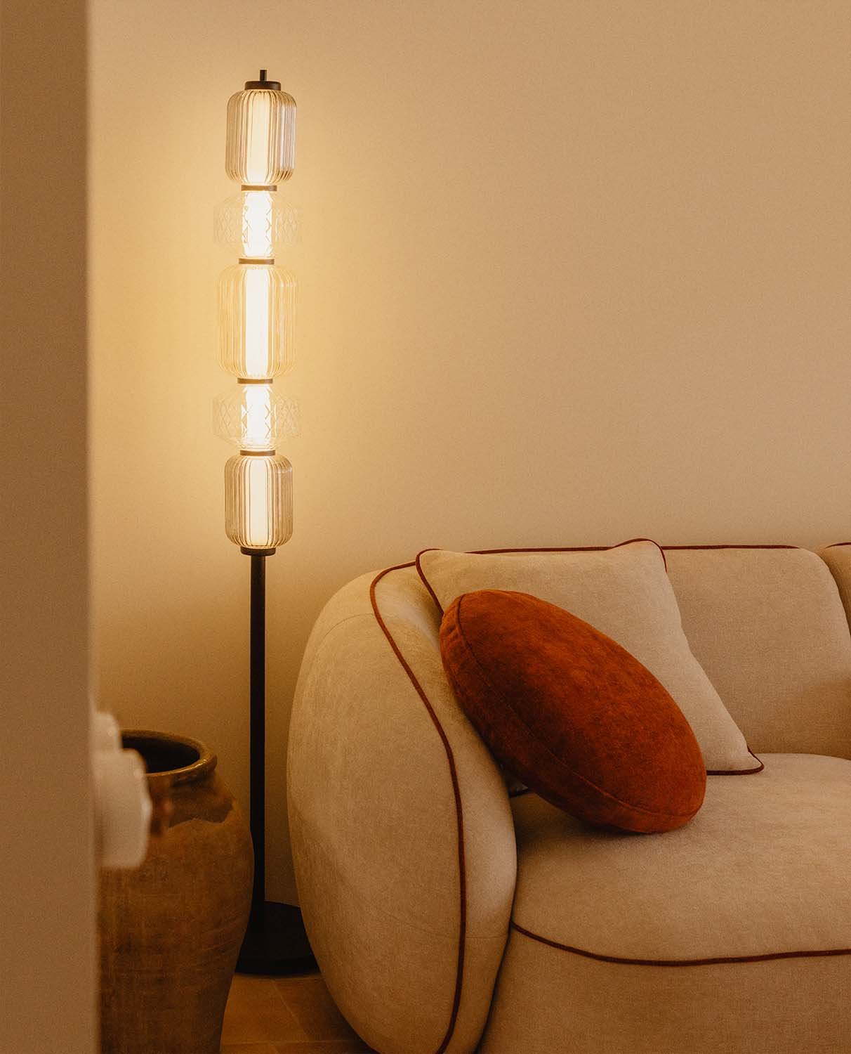 Lampadaire LED en Métal à Intensité Variable Sima, image de la gelerie 2