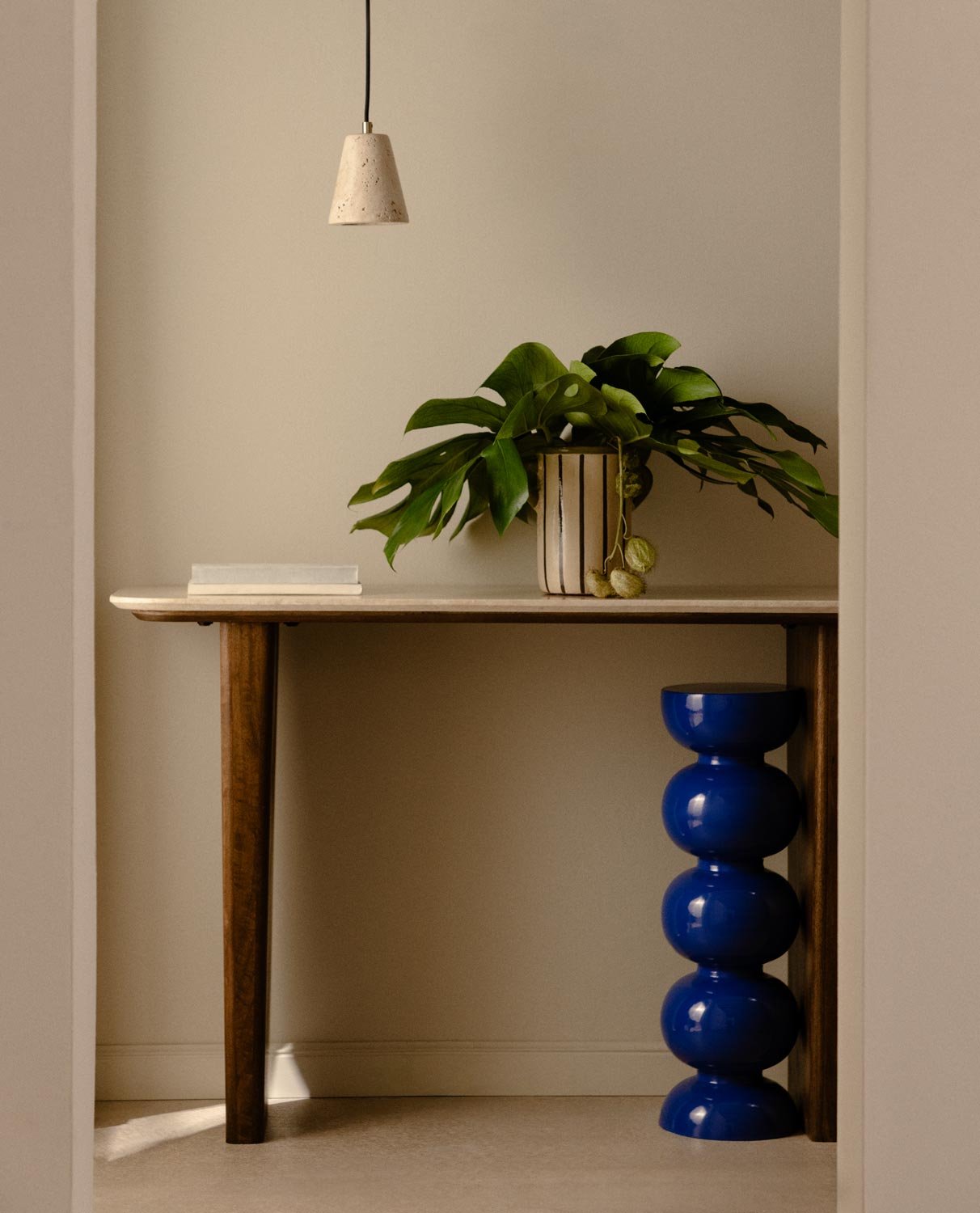 Console Égyptienne en Marbre et Manguier (119,5x40 cm) Amatis, image de la gelerie 2