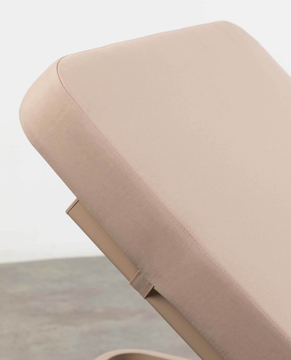 Chaise Longue Inclinable avec Coussin en Tissu et Aluminium Celina, image de la gelerie 2