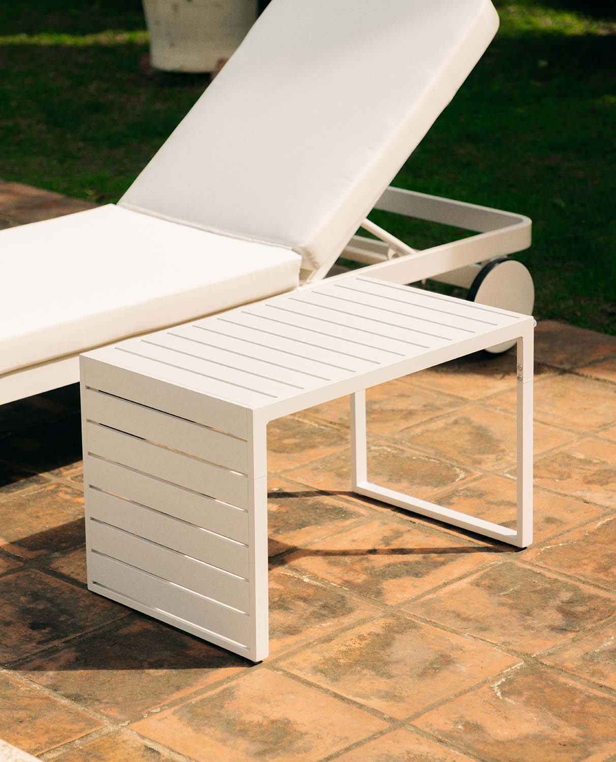 Table Basse en Aluminium (72X45 cm) Kreta, image de la gelerie 2