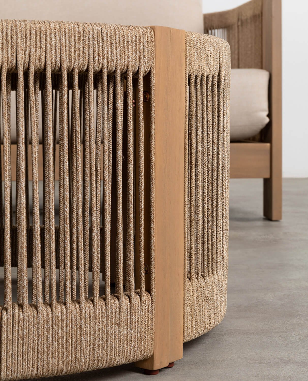 Salon de Jardin en Bois d'Acacia avec Coussins Mora, image de la gelerie 5