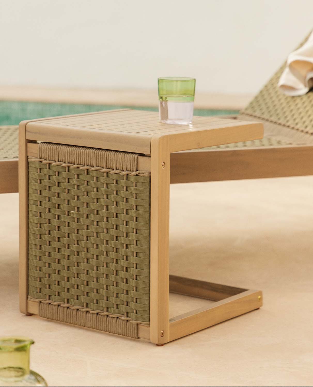 Table d'Appoint en Bois d'Acacia et Corde (40x40 cm) Mirle , image de la gelerie 2