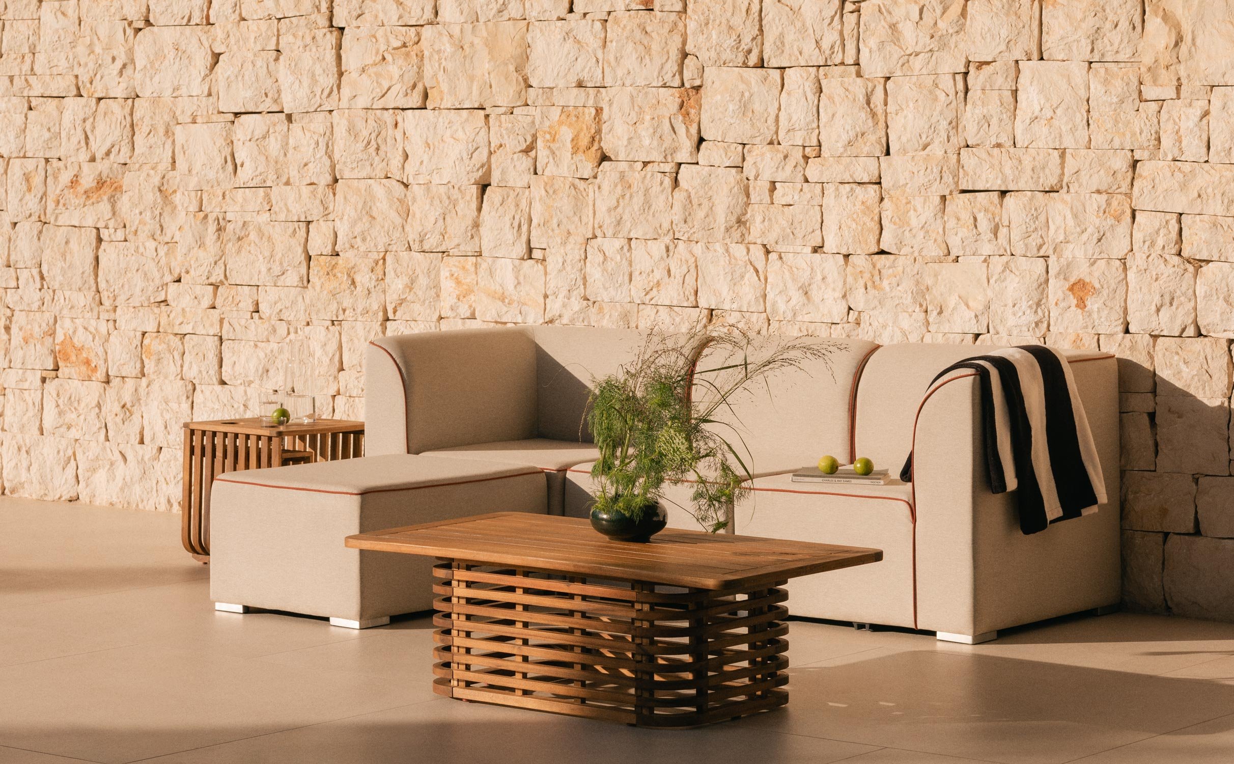 Canapé de Jardin Modulable 3 Pièces avec 2 Coins et Fauteuil avec Pouf en Tissu Lagos, image de la gelerie 1