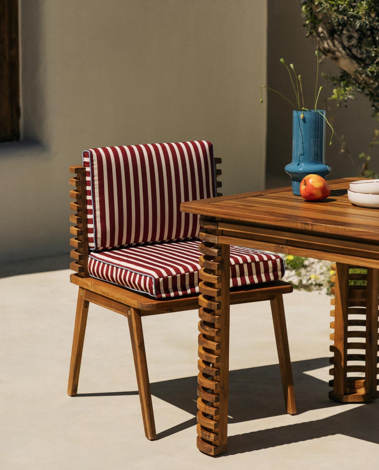 Chaise d'Extérieur en Bois d'Acacia avec Coussins en Tissu Hazan, image de la gelerie 2