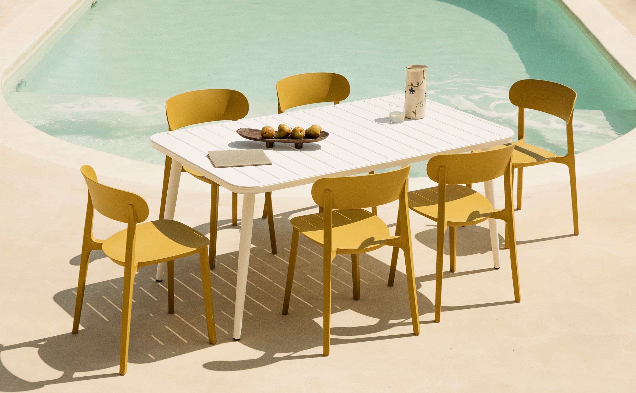 Ensemble de Table Rectangulaire en Aluminium Cancún avec 6 Chaises d'Extérieur en Polypropylène Briel , image de la gelerie 1