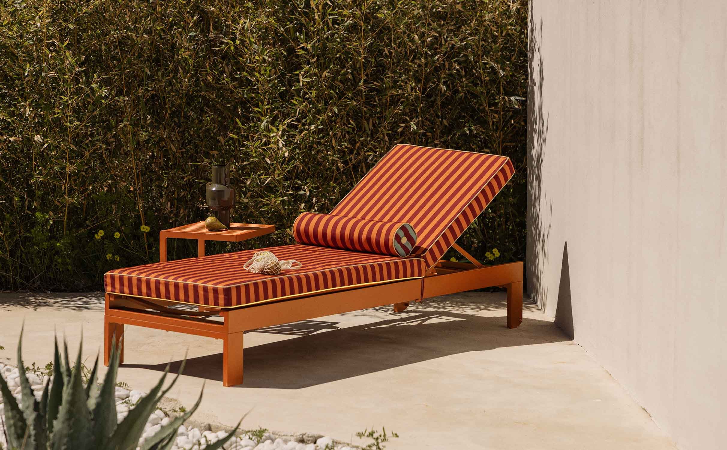 Nouvelle Chaise Longue Inclinable en Aluminium Kreta avec Coussin Rayé, image de la gelerie 1
