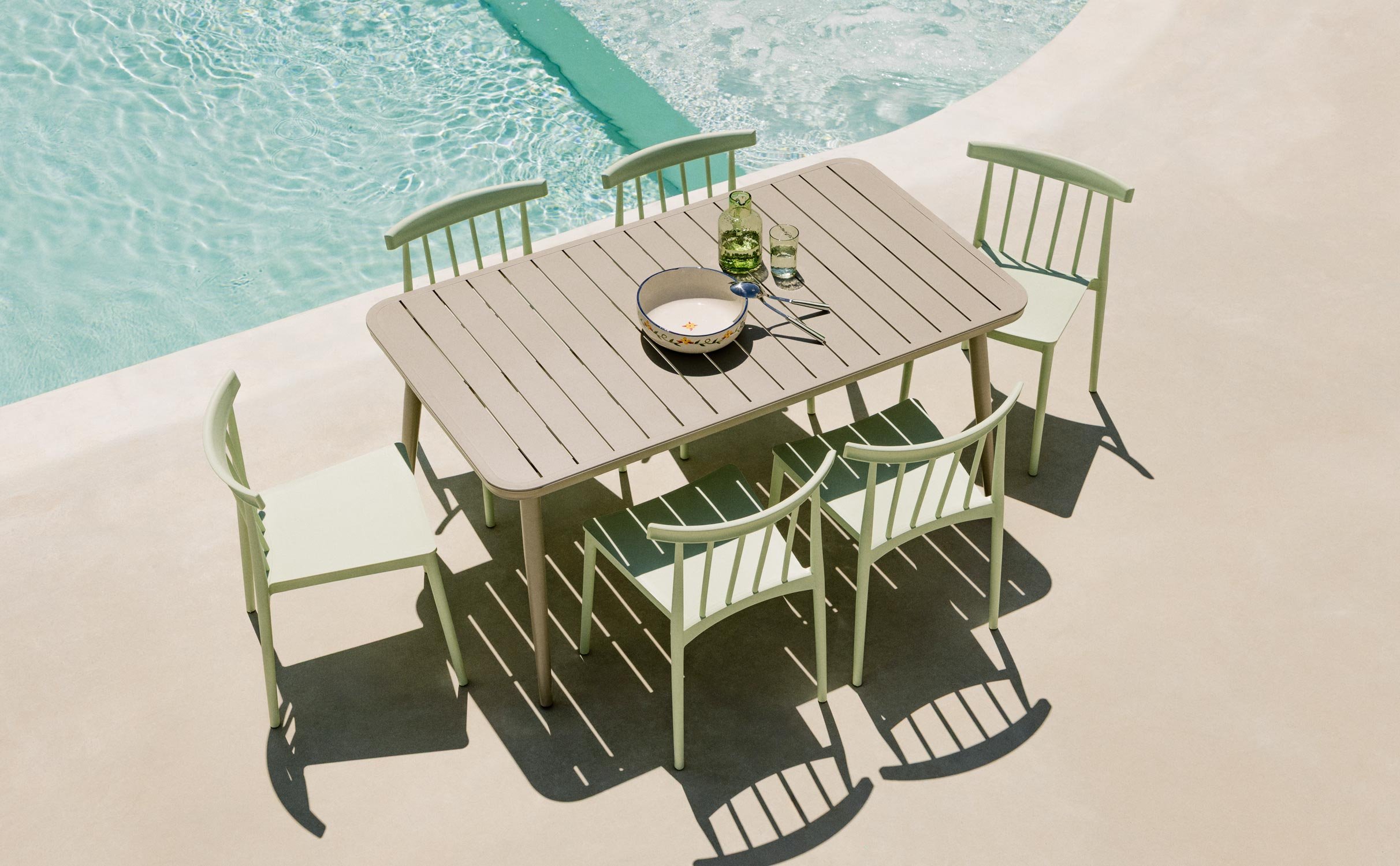 Ensemble de Table Rectangulaire en Aluminium Cancun et 6 Chaises d'Extérieur en Polypropylène Sunty, image de la gelerie 1